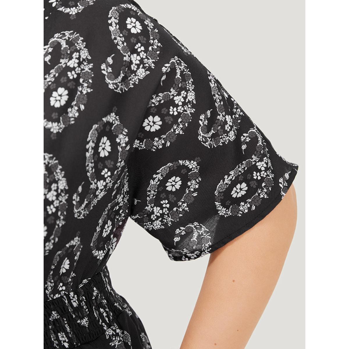 Plus Size Paisley Print Batwing Sleeve Pocket Shirred Split Dress Black Women Vacation Slit V-neck Short sleeve Curvy Midi Dress BloomChic 22-24/3X Product Image