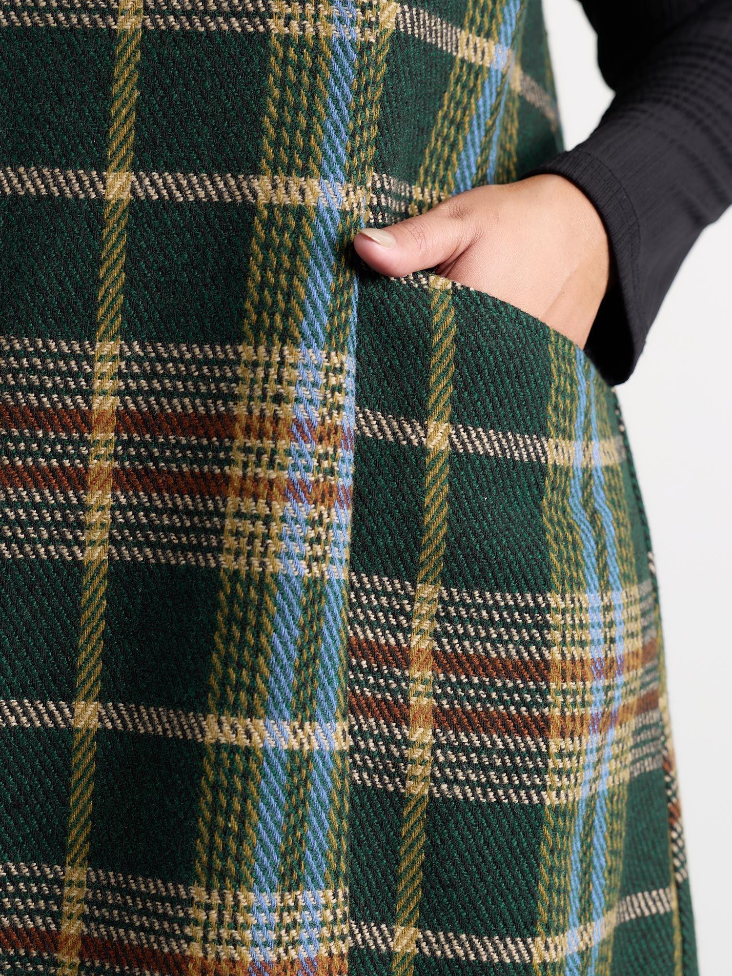 Plaid Pattern Slant Pockets Knee Dress Female Product Image