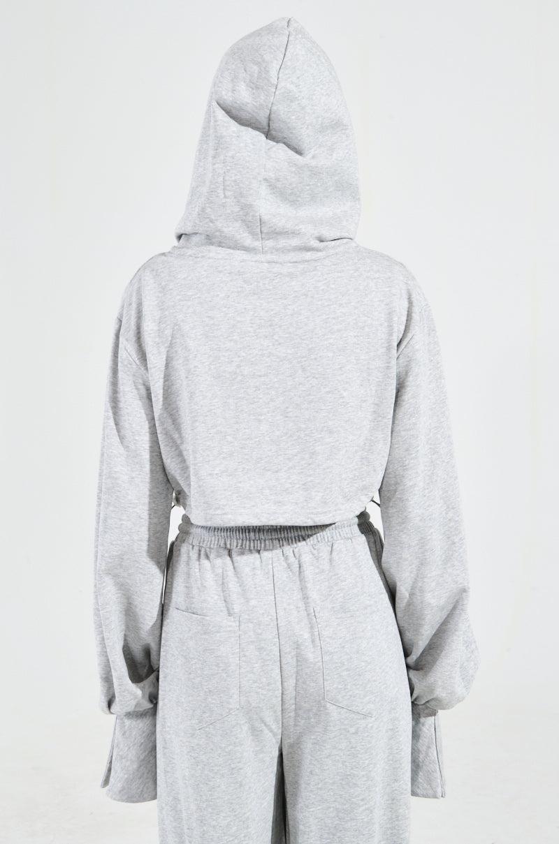 A CALM FLEX PULL OVER SWEATSHIRT IN HEATHER GREY Product Image