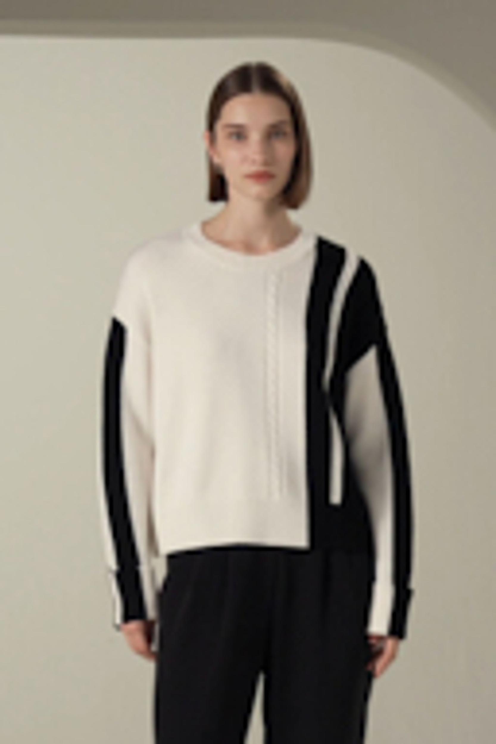 Bicolor Stripe Knit Wool Sweater Product Image