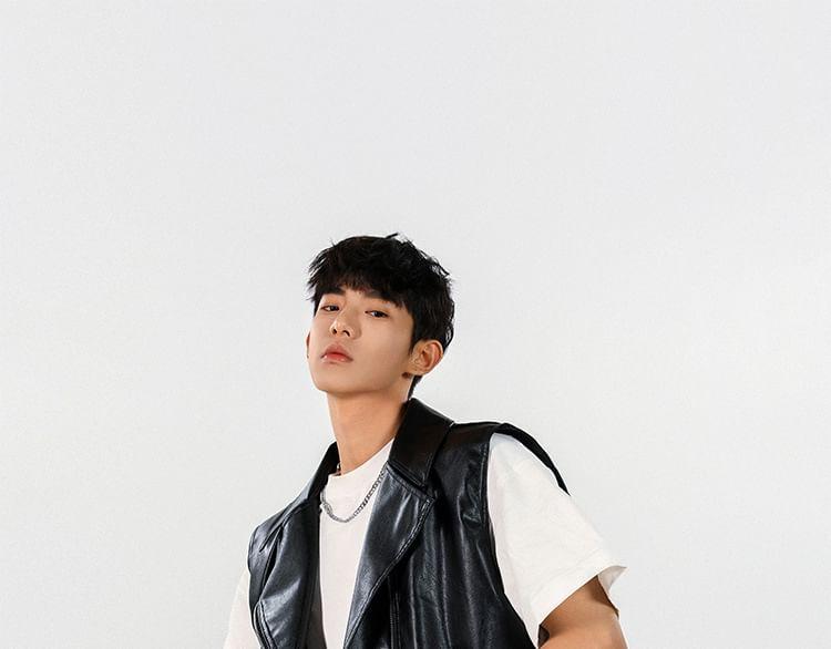 Plain Faux Leather Zip Biker Vest Product Image