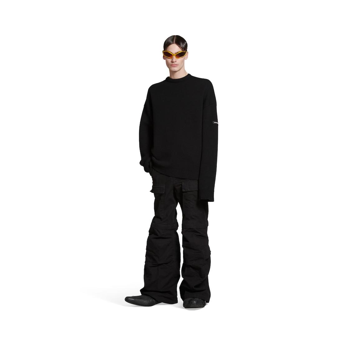 Sweater in Black Product Image