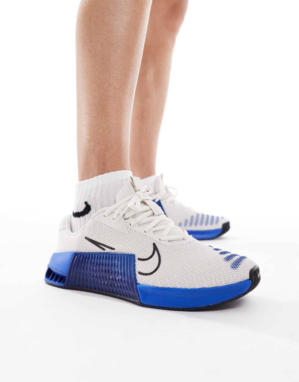 Nike Training Metcon 9 sneakers in white and blue Product Image