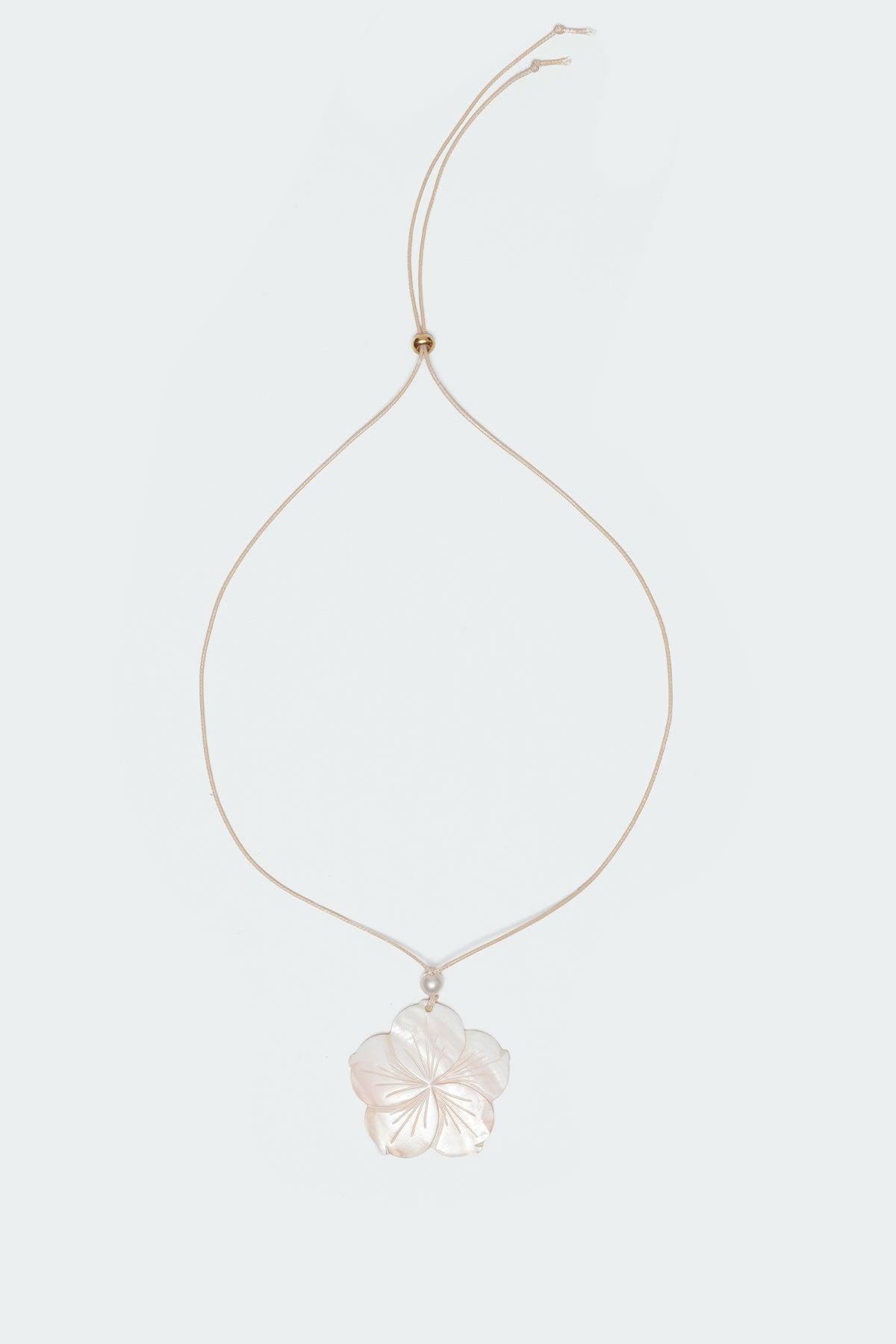 Beachy Flower String Necklace Product Image