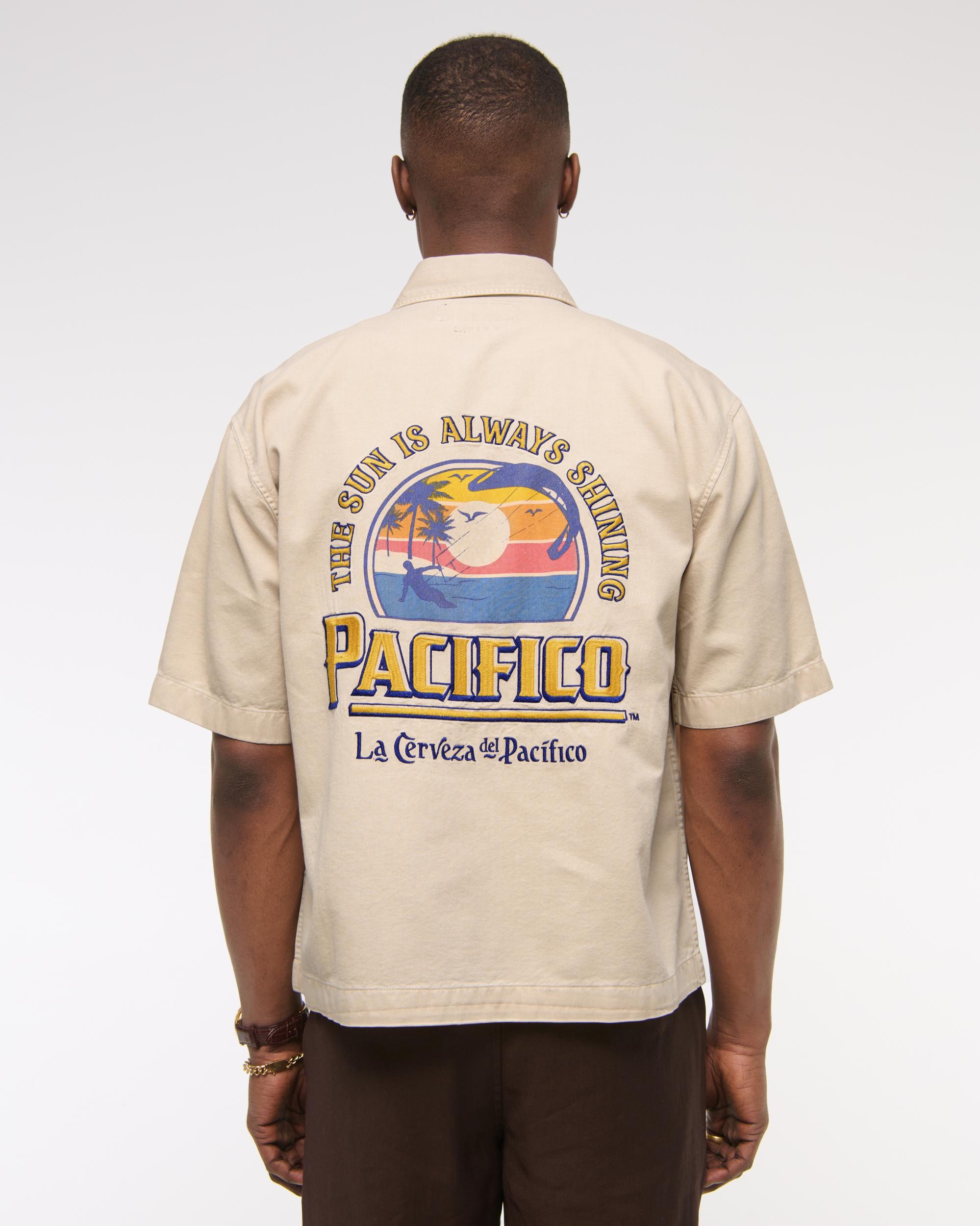 Short-Sleeve Cropped Modelo Workwear Button-Up Shirt Product Image