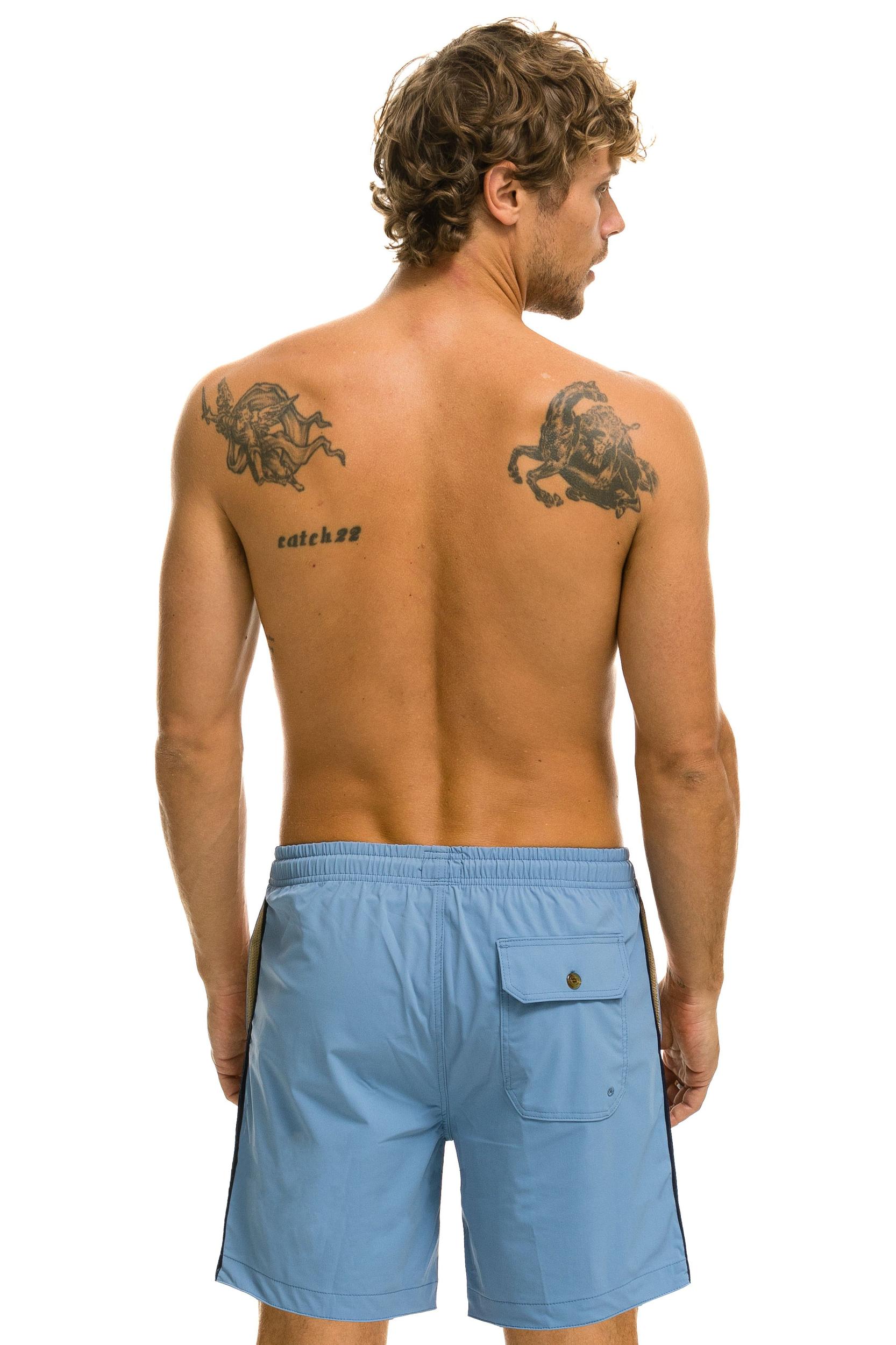 MEN'S 5 STRIPE FLEX SHORTS 7 INCH - ISLANDA Male Product Image