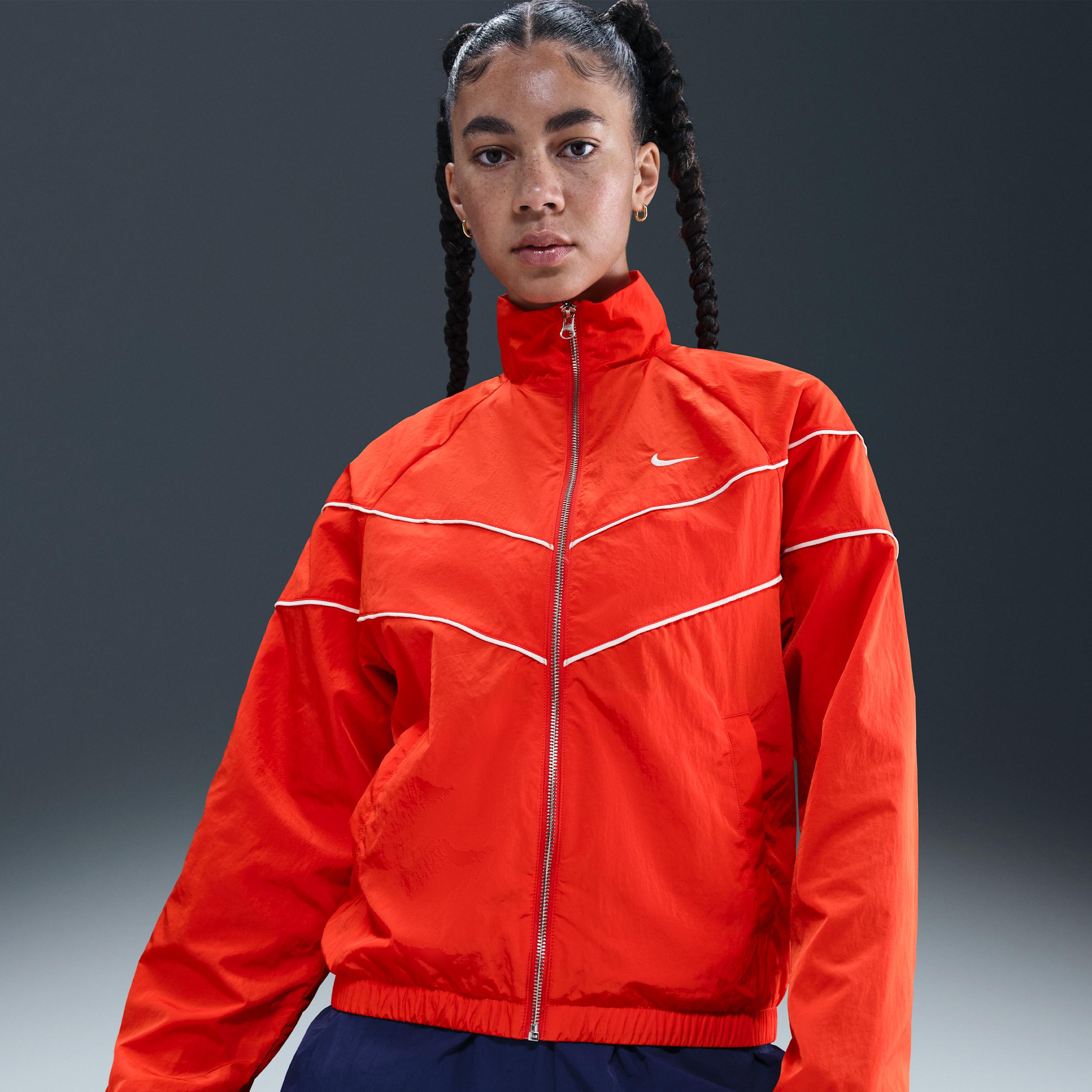 Nike Womens Windrunner Loose UV Woven Full-Zip Jacket | FV6304-633 Product Image