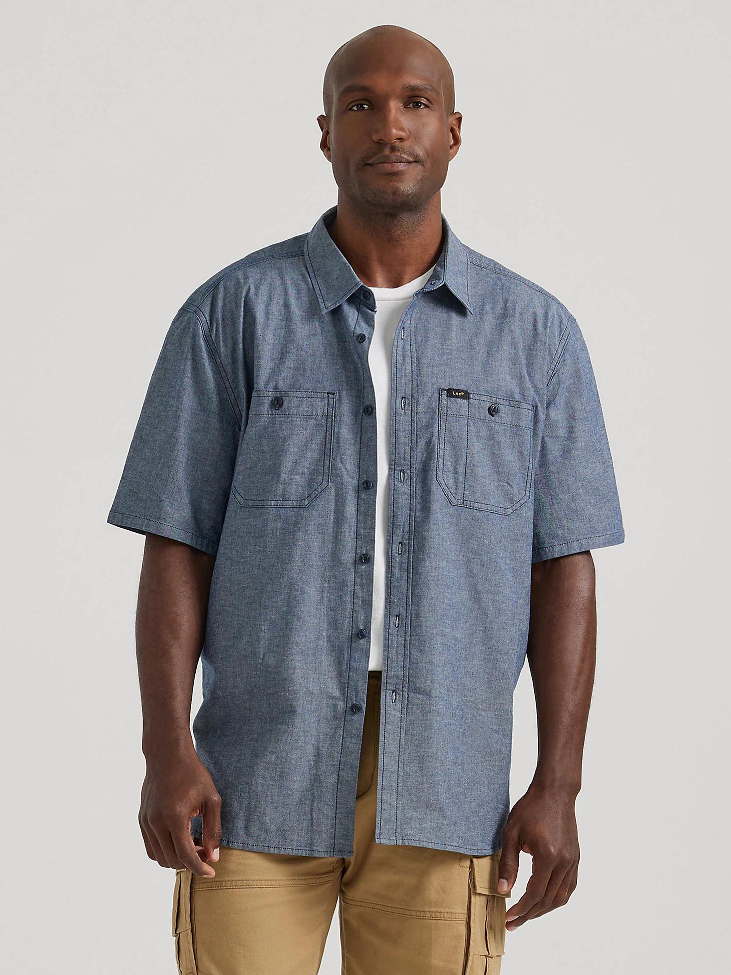 Men's Extreme Motion Short Sleeve Utility Workshirt | Men's Tops & Tees | Lee® Product Image