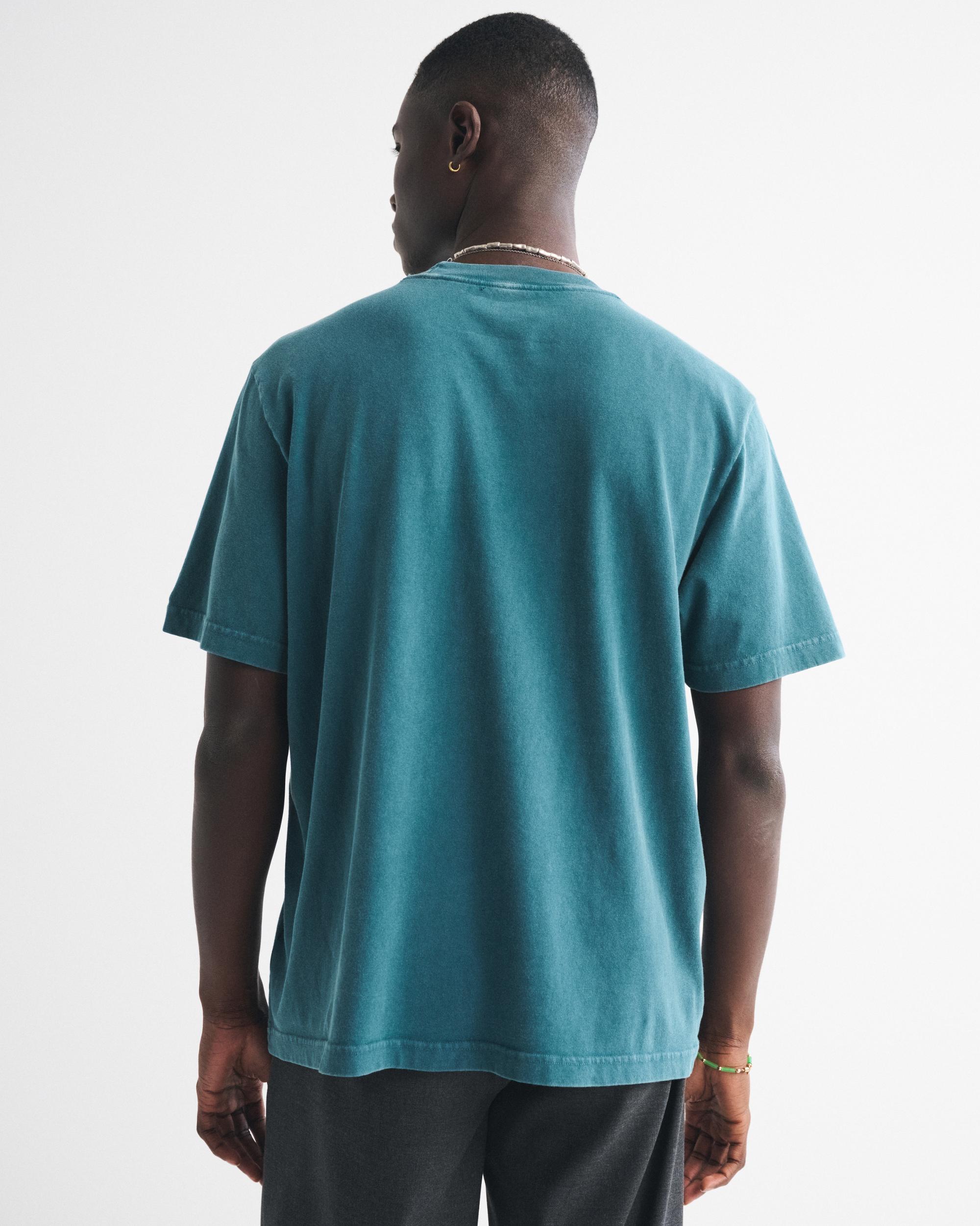 Philadelphia Eagles Vintage-Inspired Graphic Tee Product Image