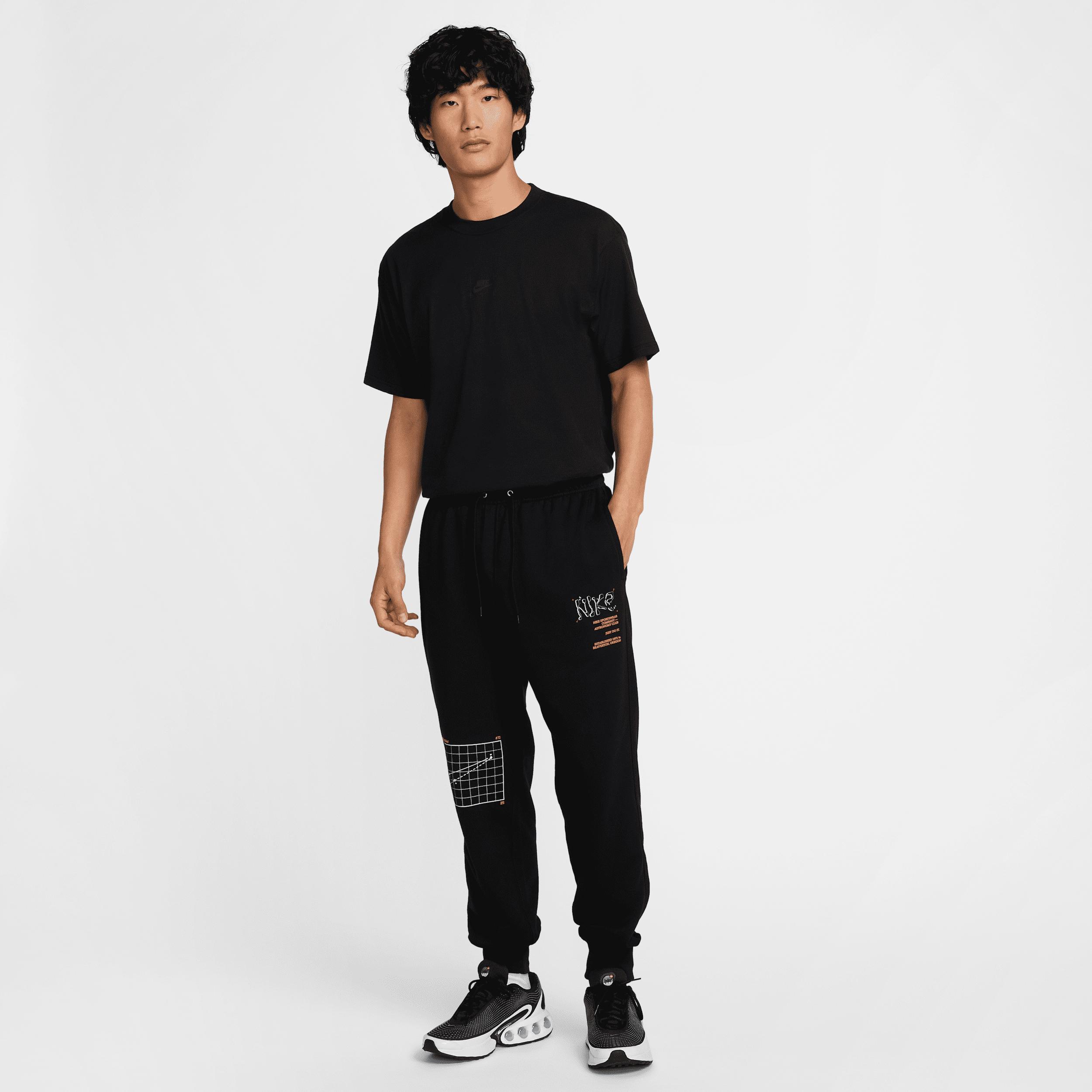 Nike Club Men's French Terry Joggers Product Image