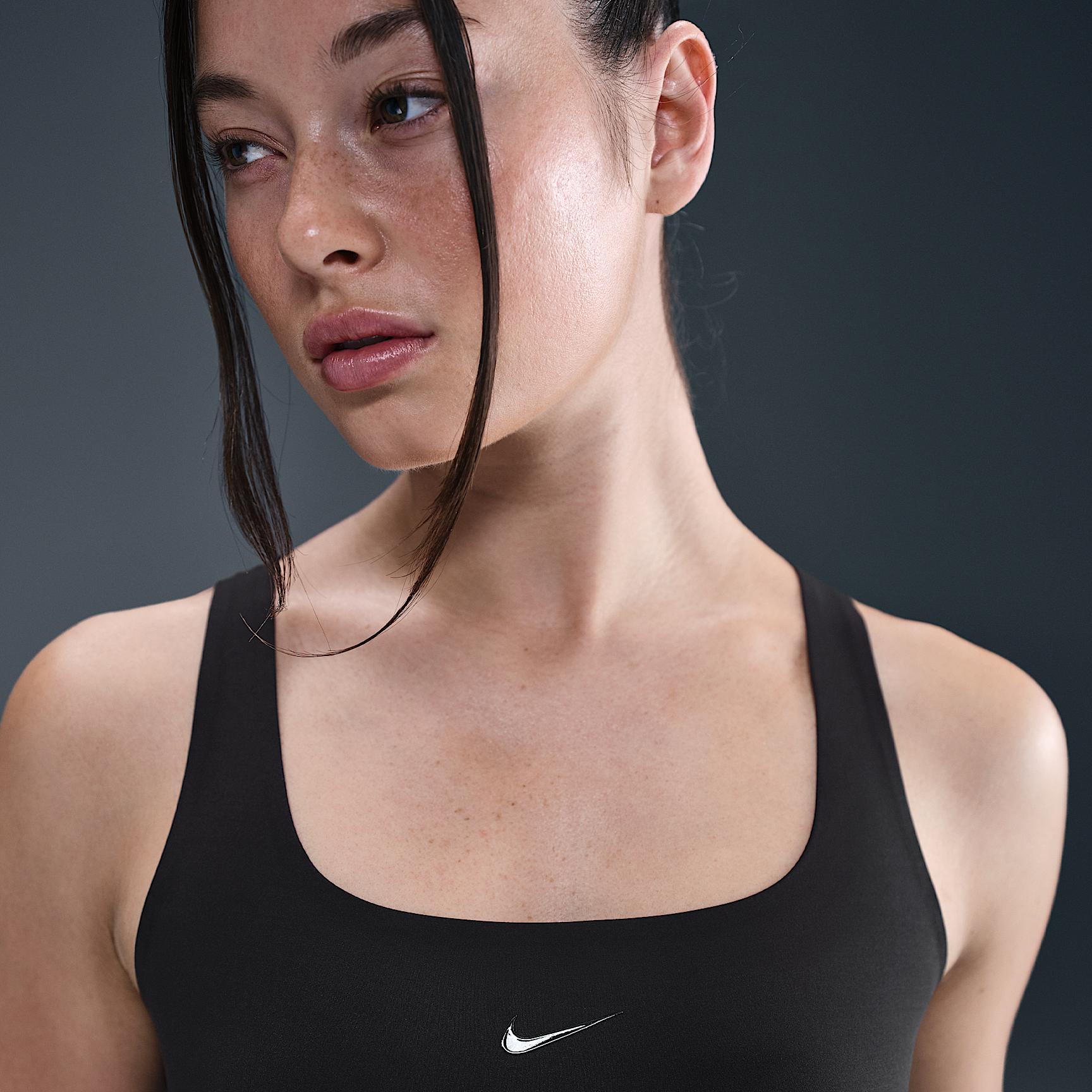 Nike Womens Form Tank Top | HQ8082-011 Product Image