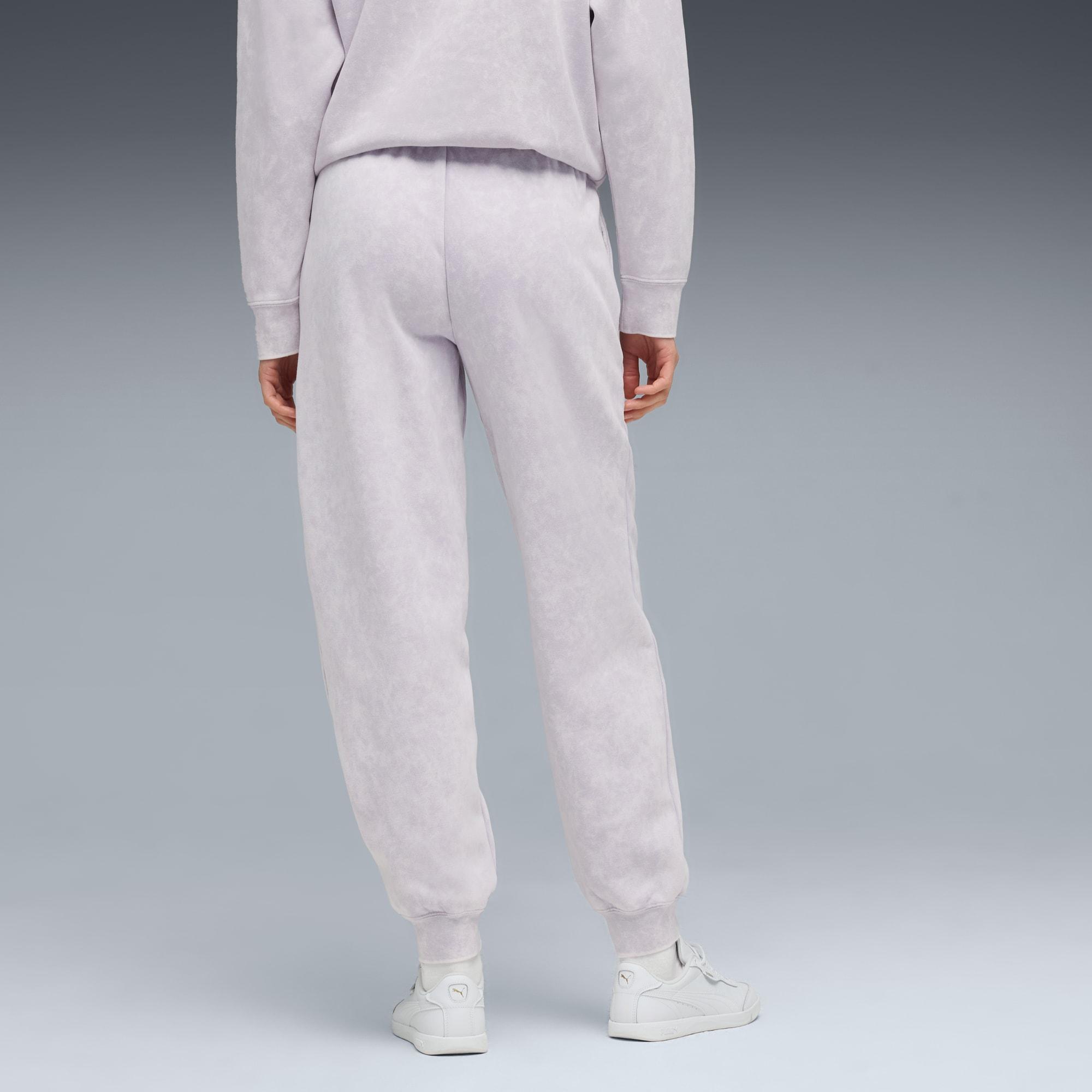 ESS ELEVATED Wash Sweatpants Women Product Image