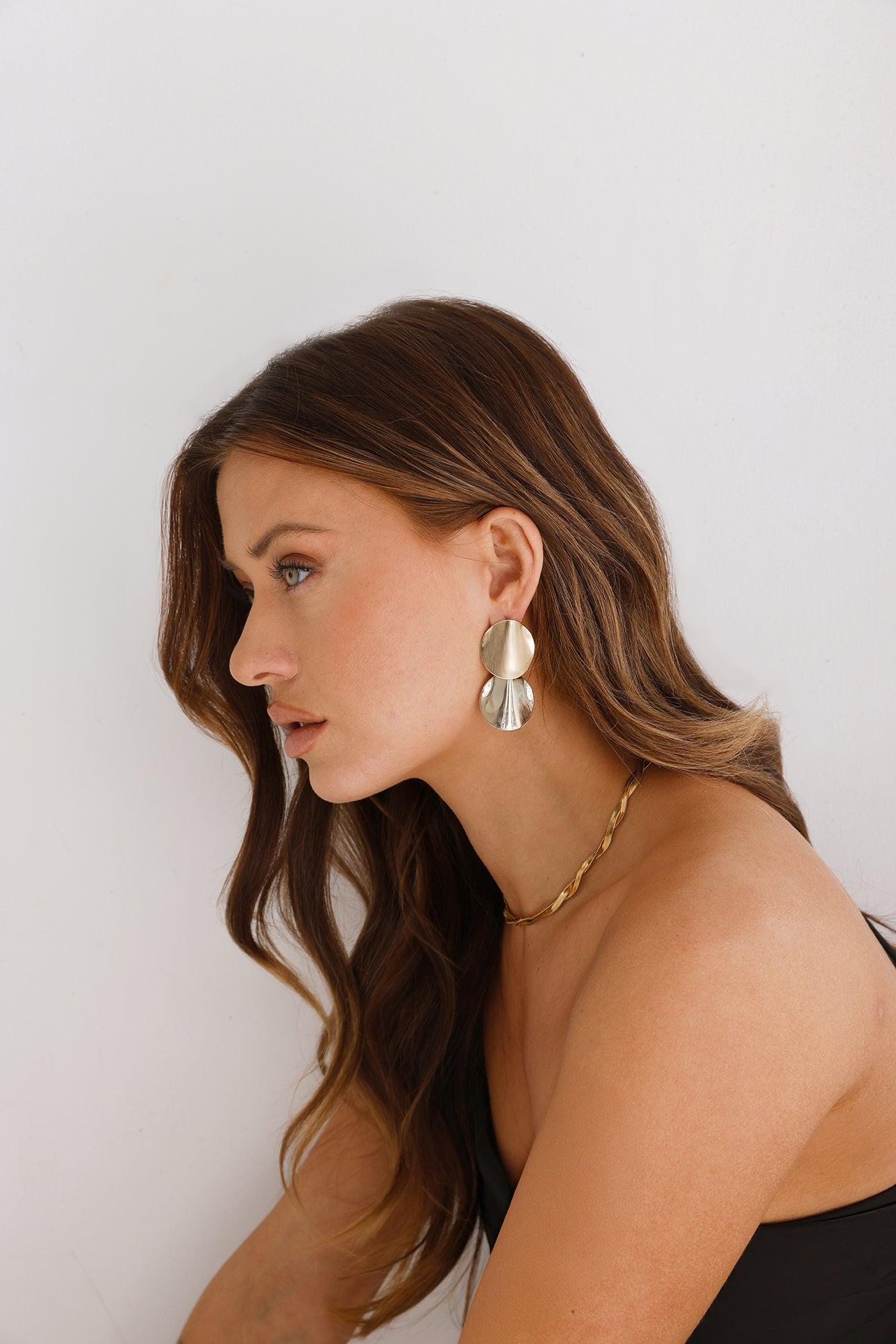 Luxe Moments Earrings Gold Product Image