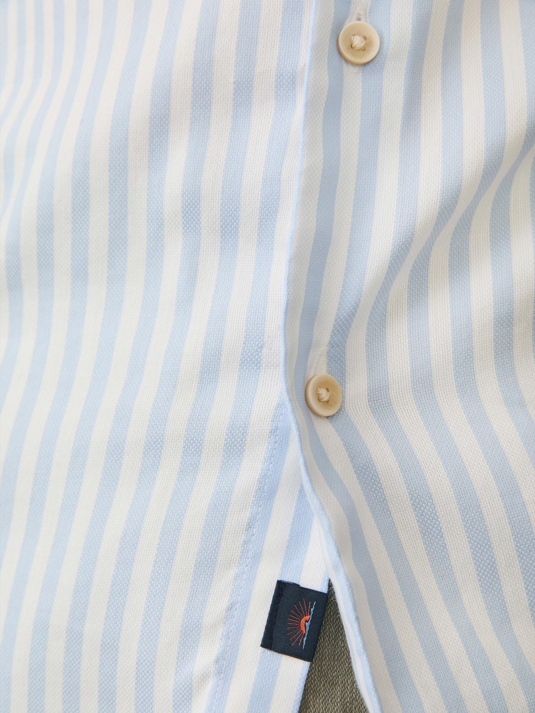 Movement™ Monterey Shirt - Blue Cape Stripe Male Product Image