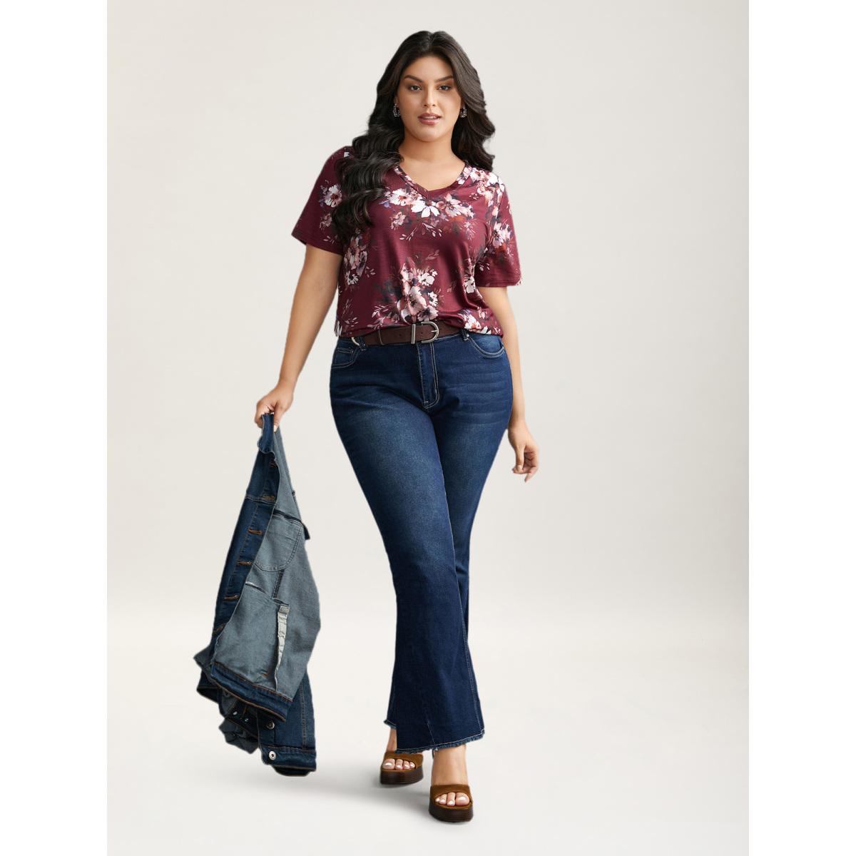 Plus Size Floral Print V Neck Stretchy T-shirt Deepred Women Timeless Non Natural Flowers V-neck Elegant T-shirts BloomChic 18-20/2X Product Image