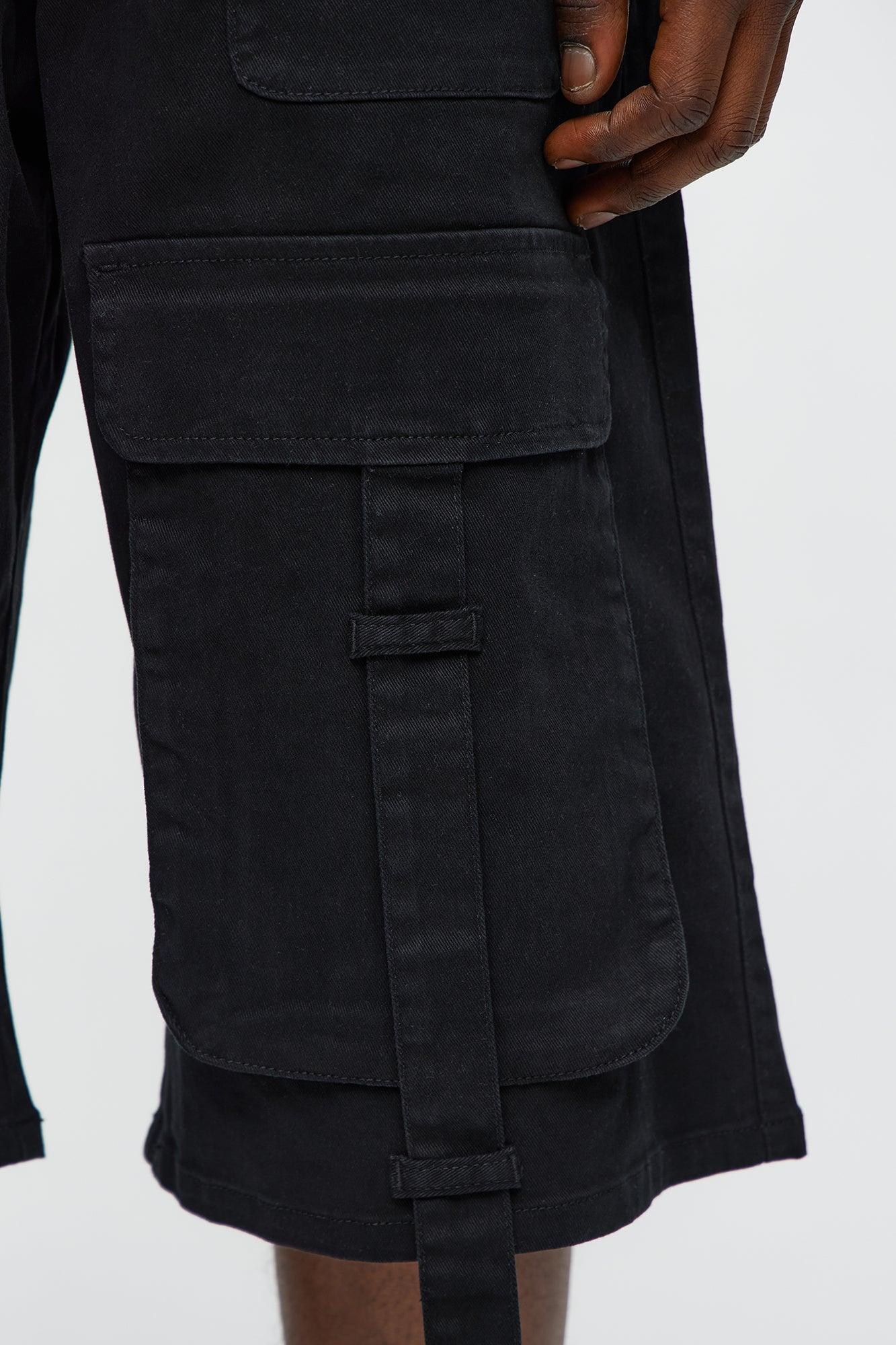 Baggy Oversized Pocket Cargo Shorts - Black Male Product Image