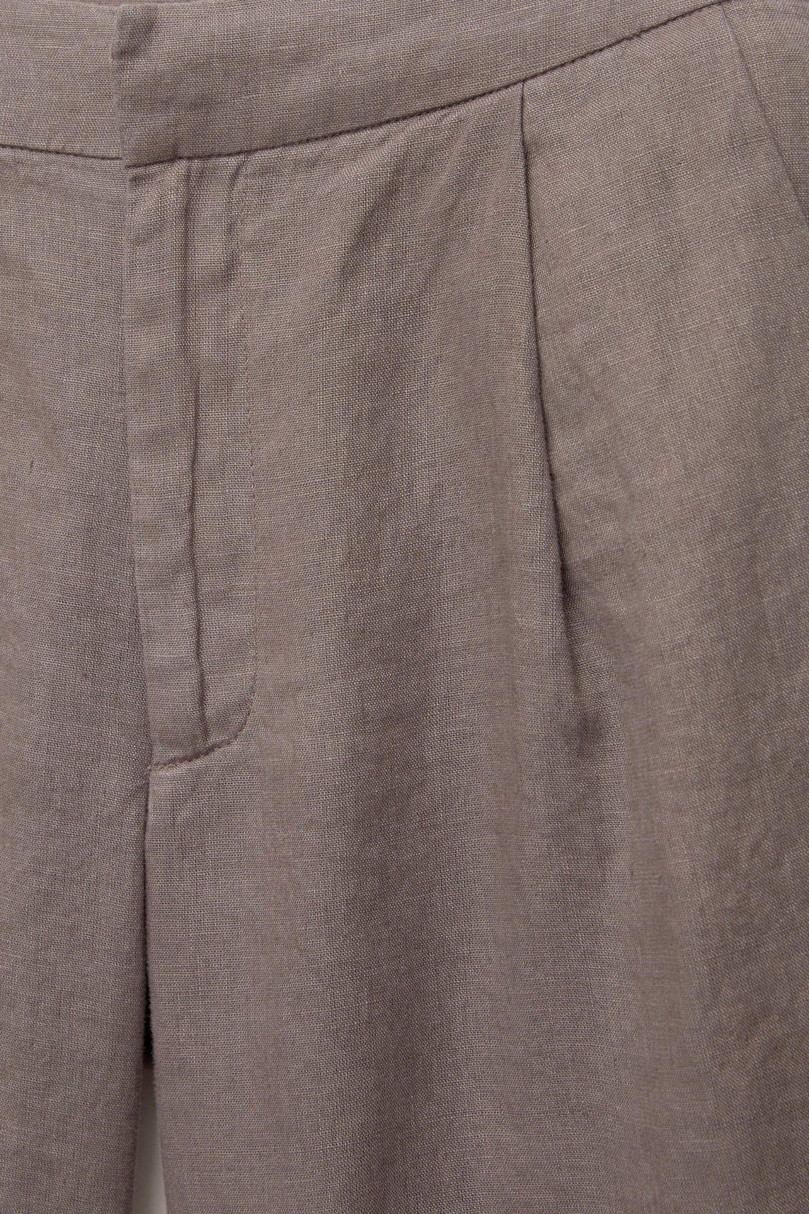 100% linen Bermuda shorts Product Image