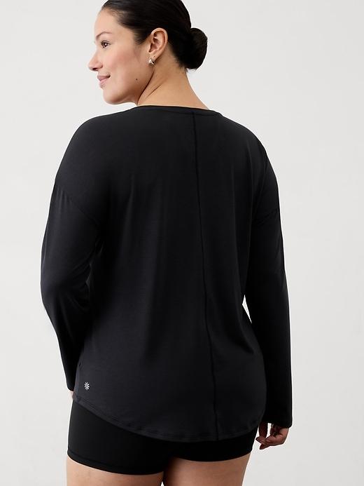 With Ease 2.0 Top Product Image