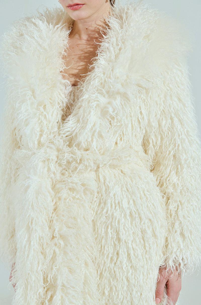 SNOW WHITE TRENCH Product Image