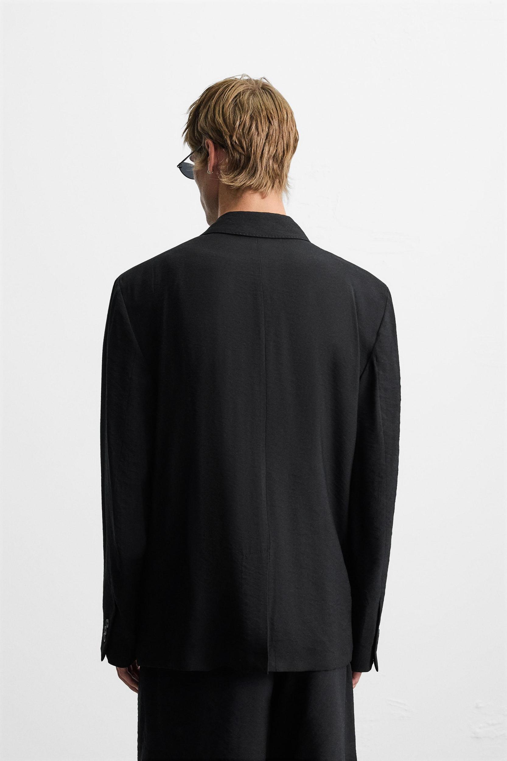 RELAXED FIT FLUID BLAZER Product Image