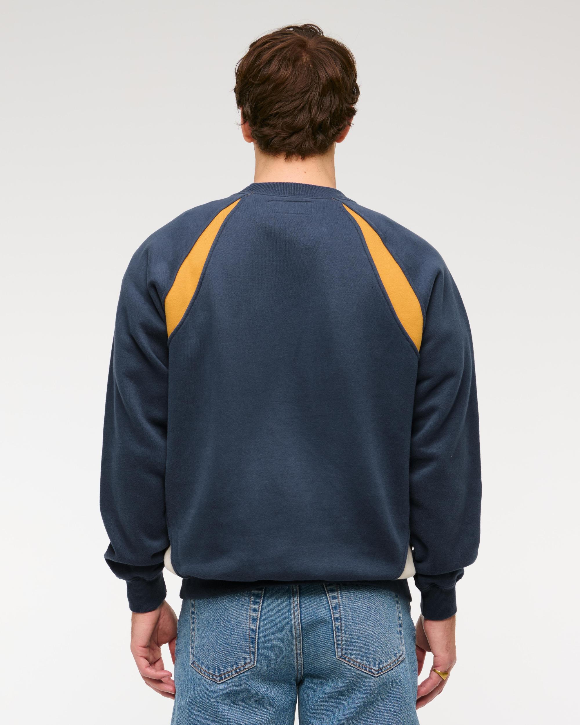 Essential Crew Sweatshirt Product Image