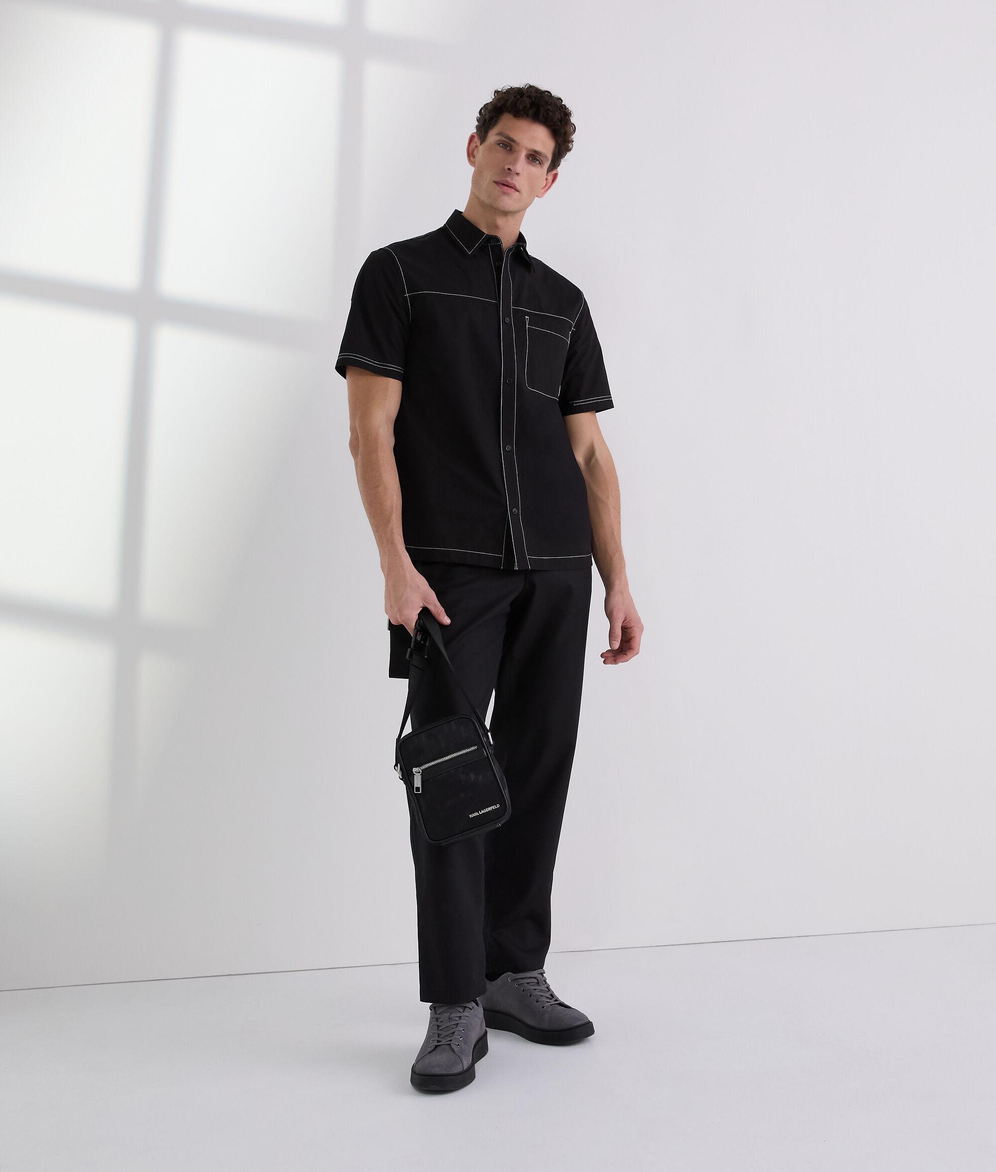 SHORT-SLEEVED CONTRAST STITCH SHIRT Product Image