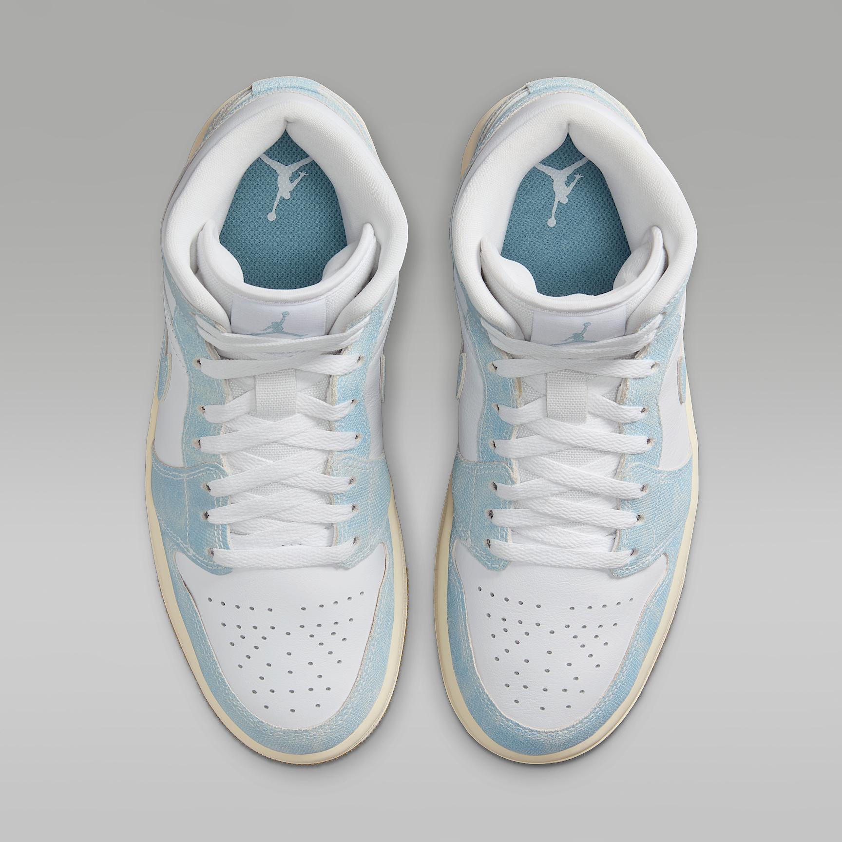 Jordan Womens Jordan Retro 1 Mid SE - Womens Basketball Shoes Worn Blue/Light Gum/White Product Image