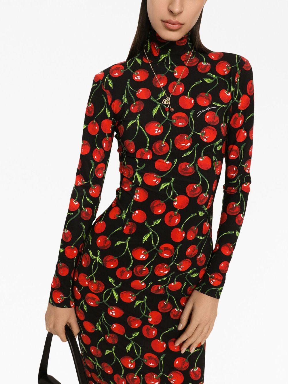 logo-charm polished necklace Product Image