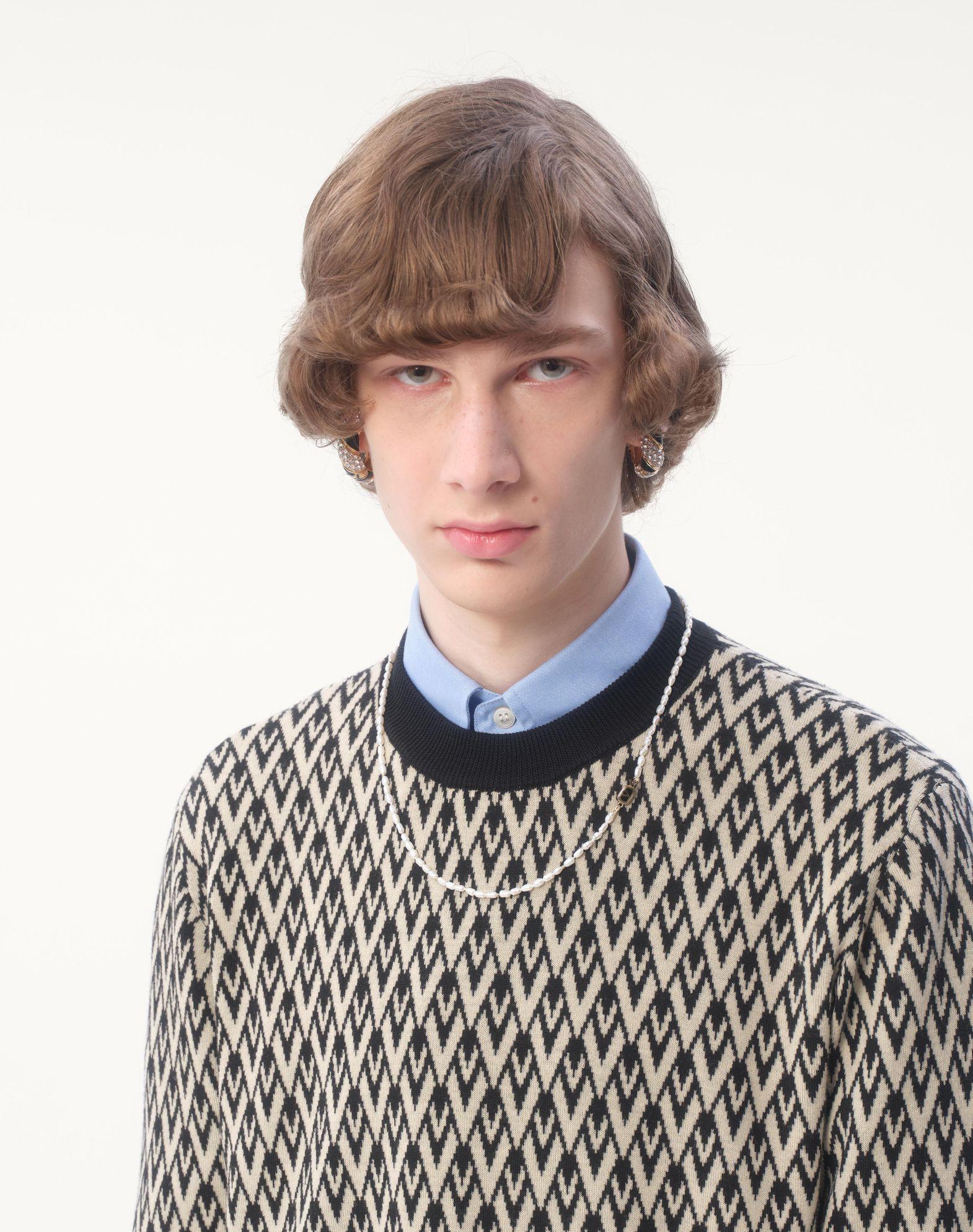 Oval Necklace In Metal, Pearls And Enamel Product Image