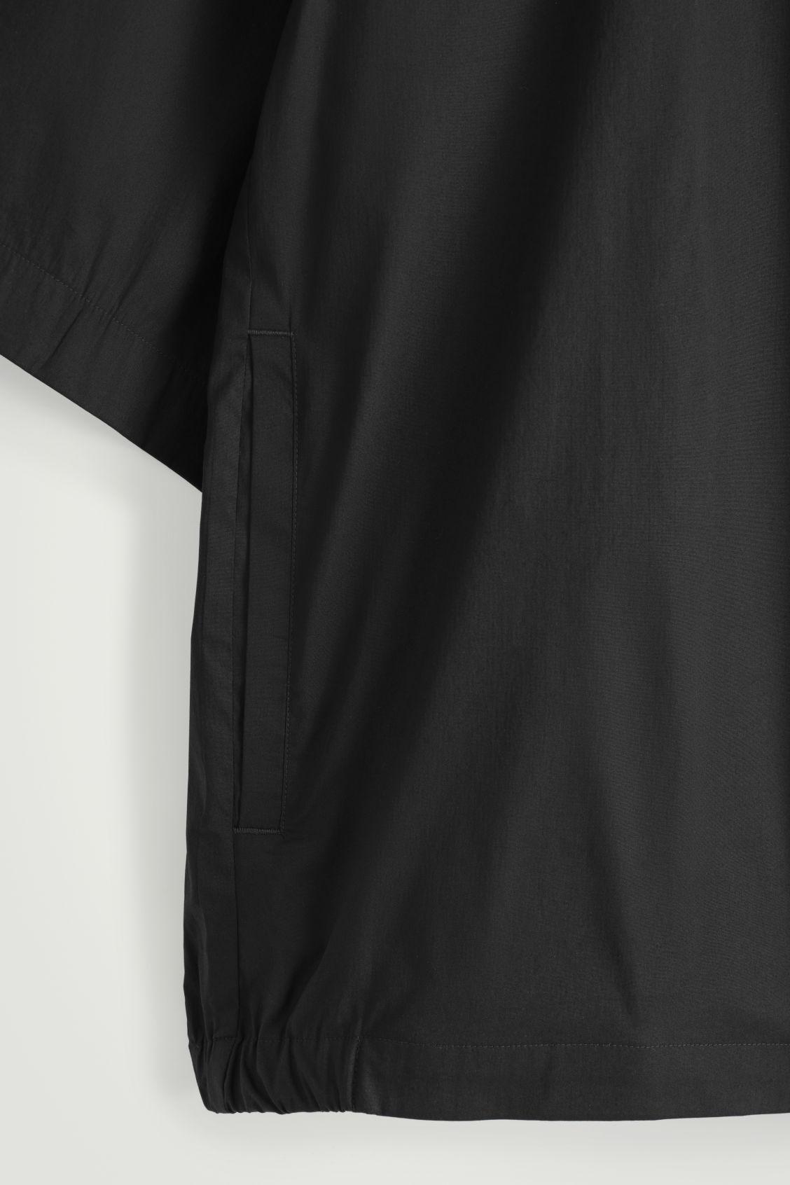 COTTON POPOVER SHORT-SLEEVED SHIRT Product Image