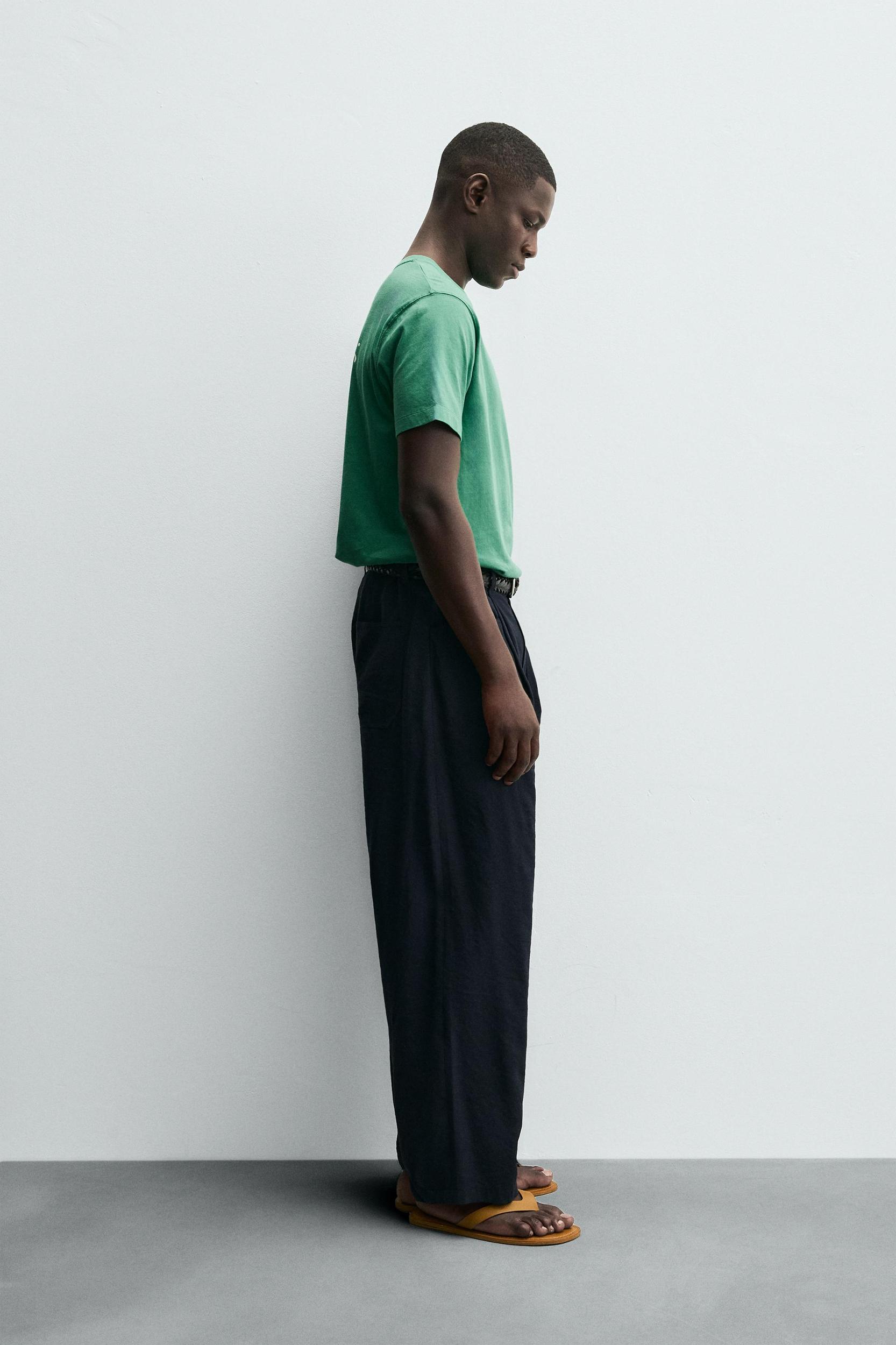 FISH EMBROIDERY T-SHIRT Product Image