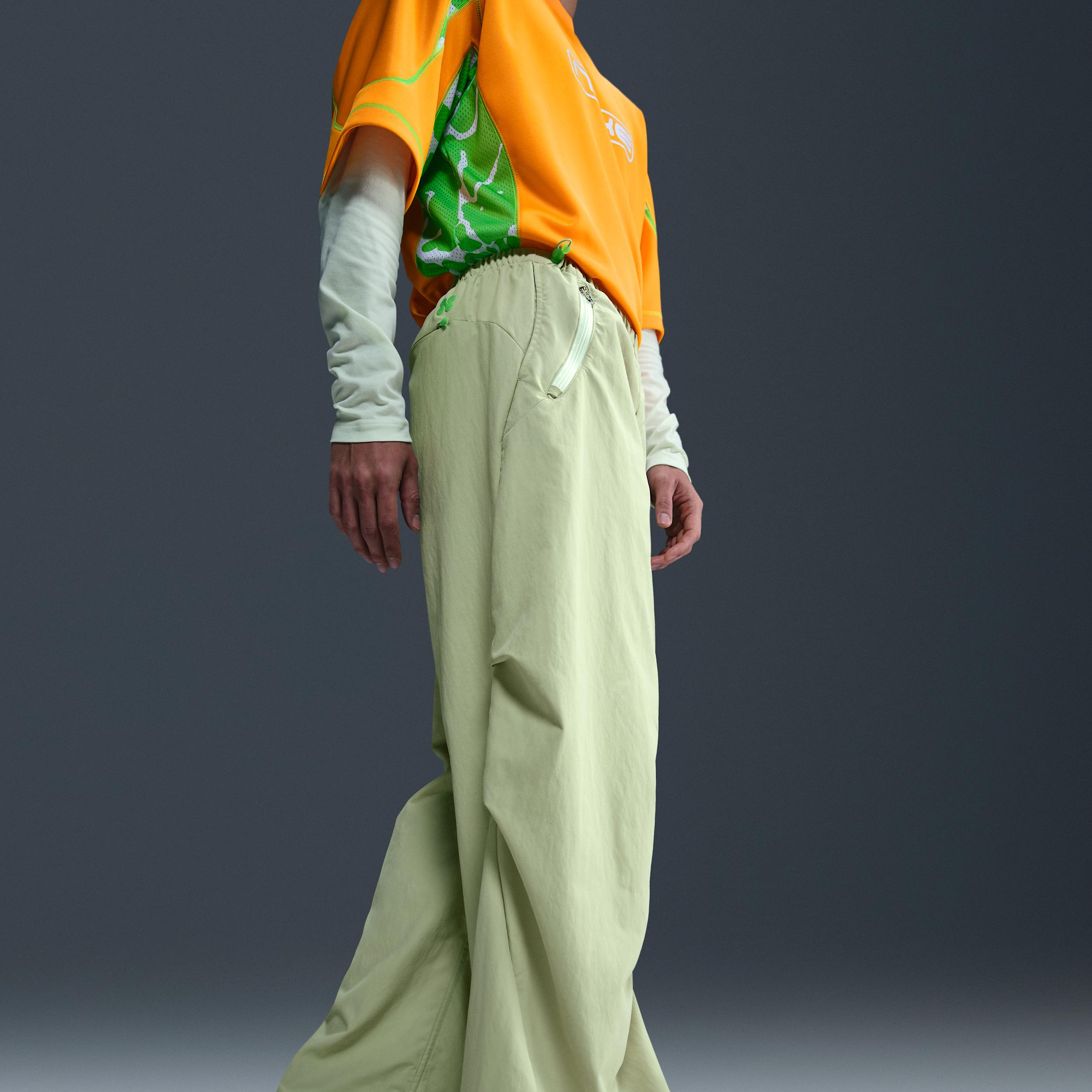 Nike Mens Project F.R.O.G. Parachute Pants | HJ3288-371 Product Image