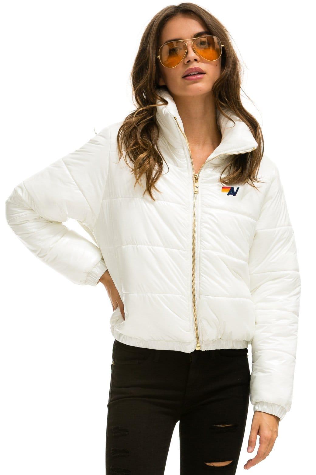 SUNBURST APRES PUFFER JACKET - GLOSSY WHITE Female Product Image