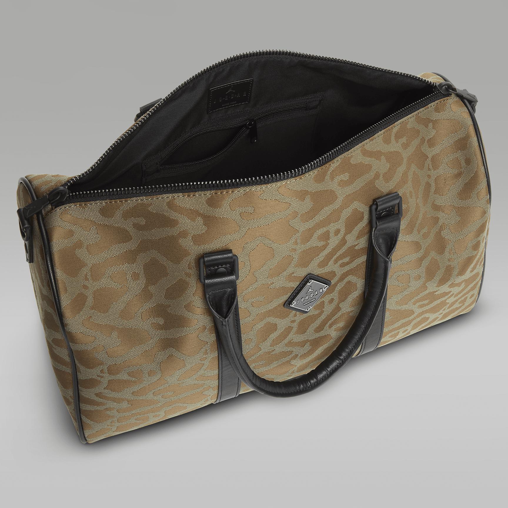Mens Jordan Icon Duffle Bag (25L) | MM0949-G16 Product Image
