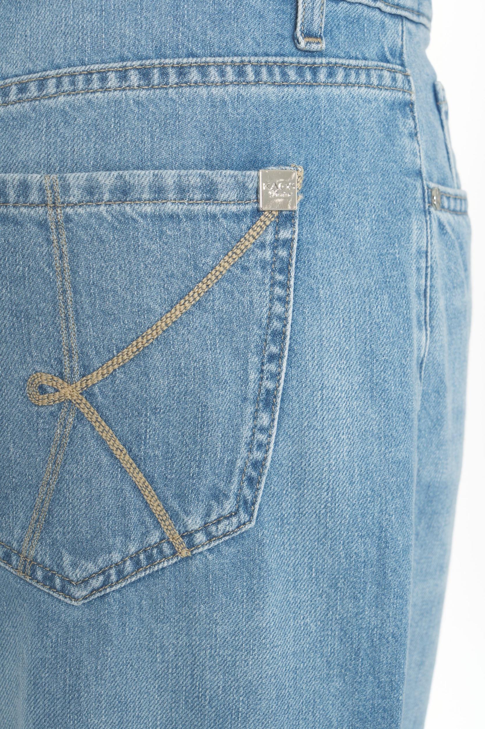 Barrel leg jeans Product Image