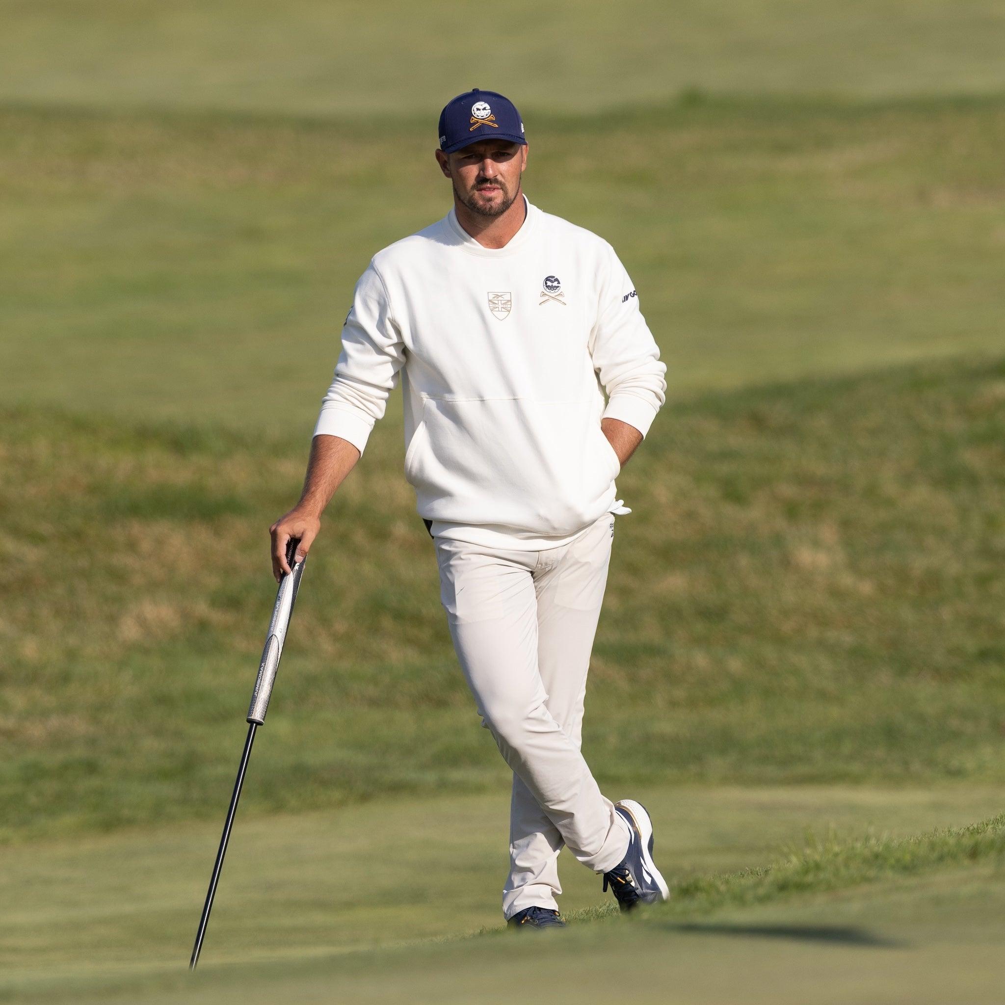 Men's Long Sleeve Signature Legacy Crest Pullover Top Male Product Image