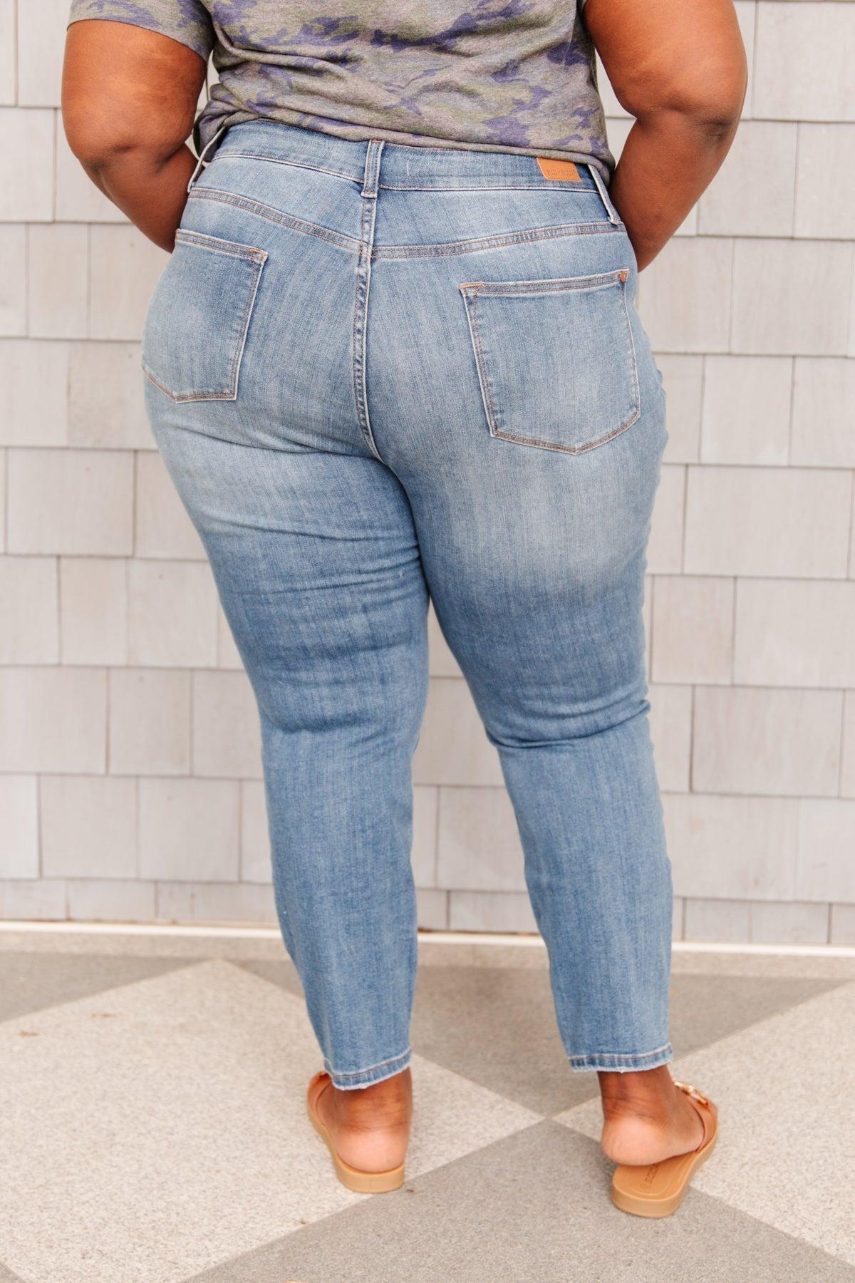 High Waist Slim Fit Jeans (Online Exclusive) Product Image