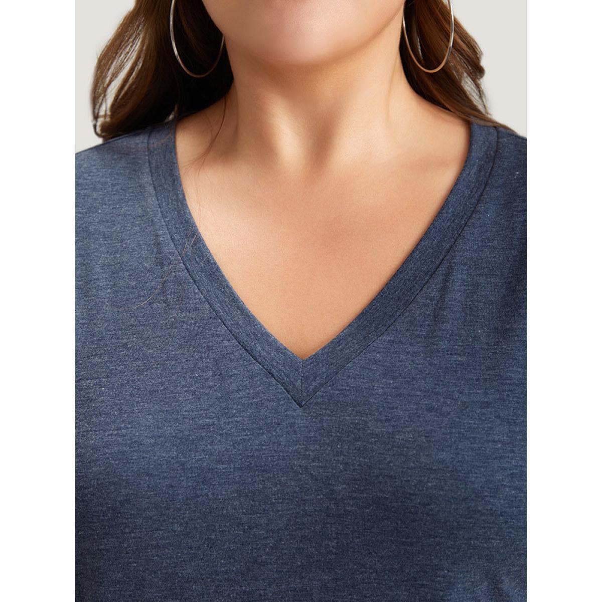 Plus Size Plain Patched Pocket Cuffed Sleeve Heather T-shirt Blue Women Casual Heather Plain V-neck Dailywear T-shirts BloomChic 28/5X Product Image