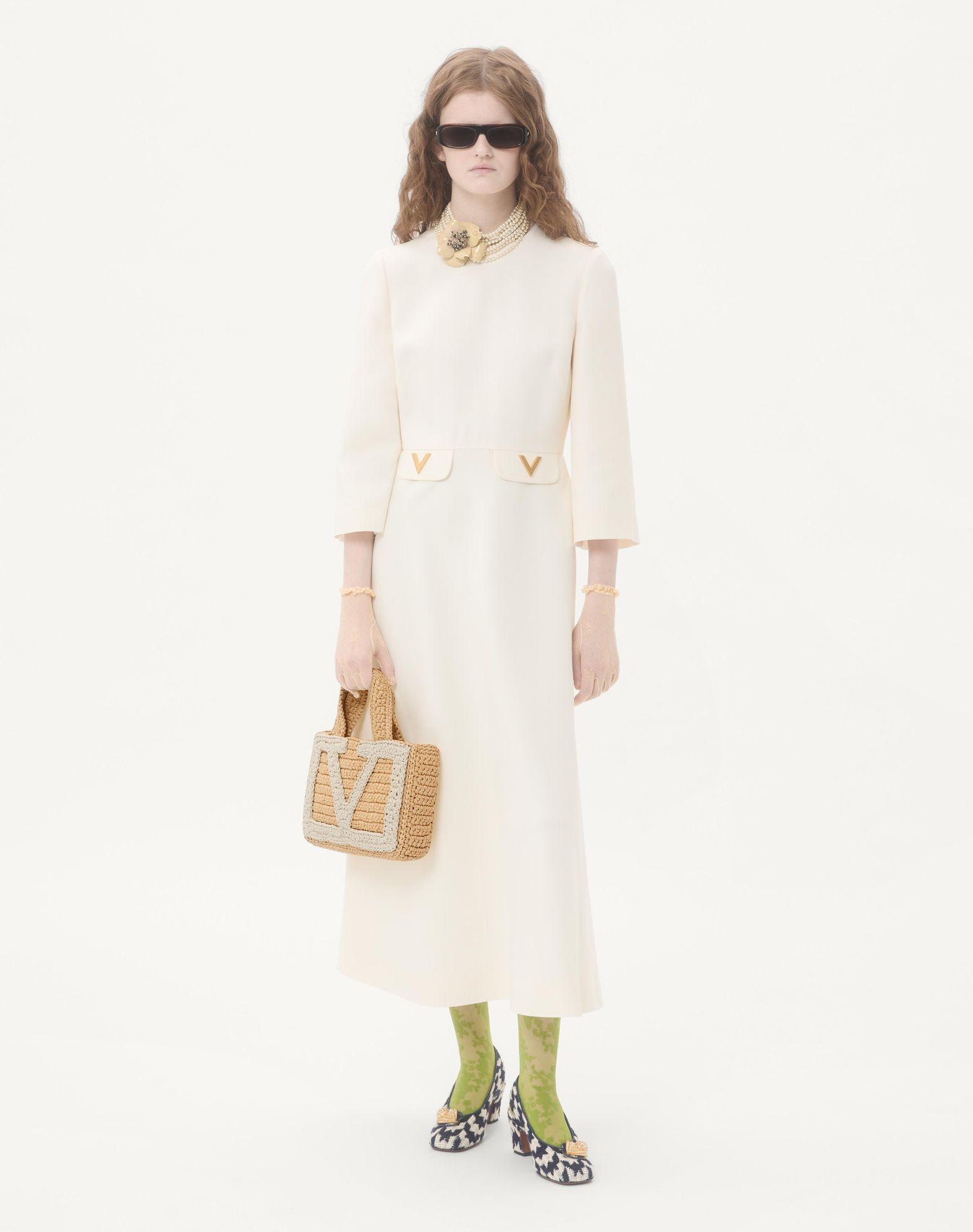 Valentino Garavani Viva Superstar Small Shopping Bag In Raffia Product Image