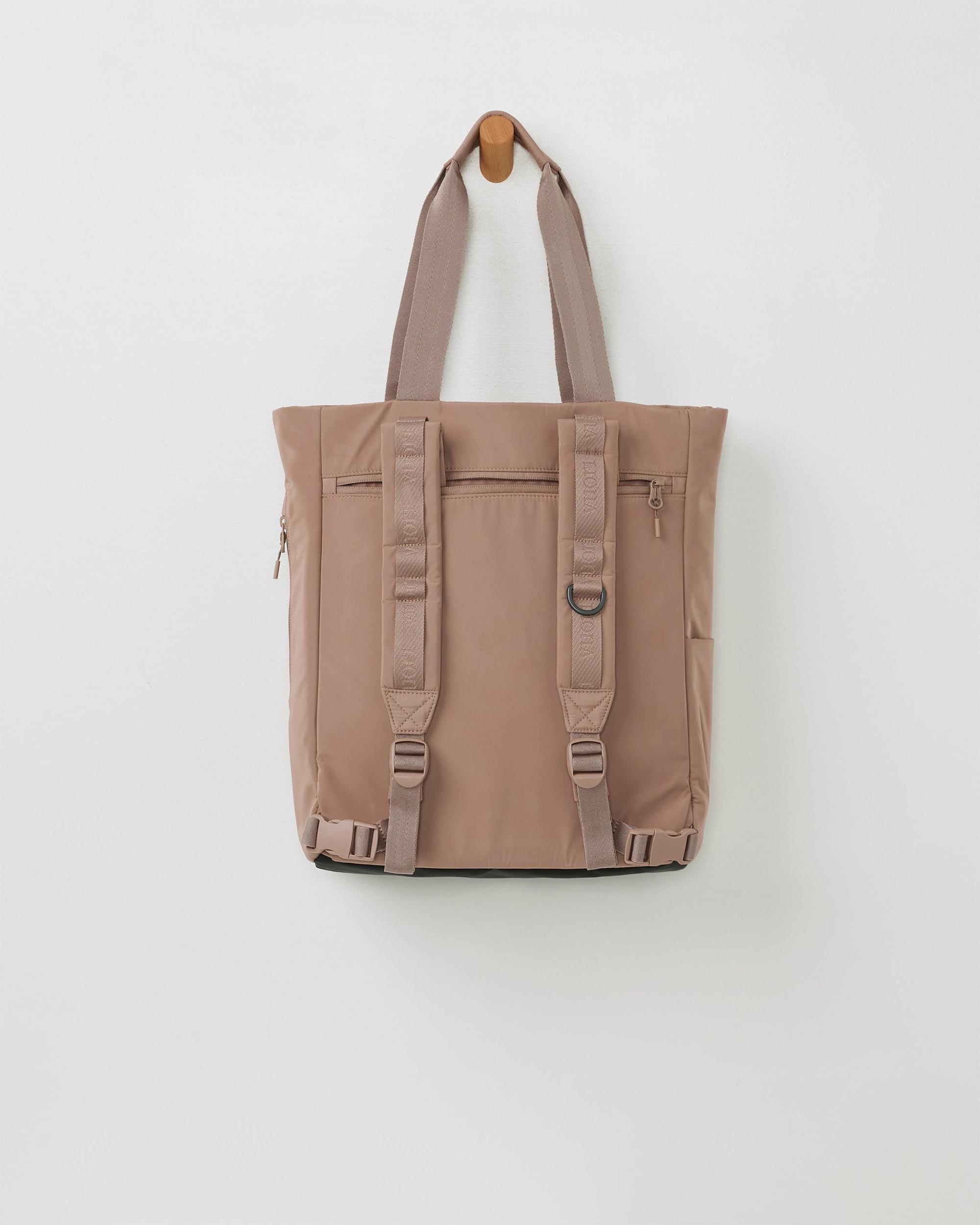 V1 Convertible Tote Bag 2.0 Product Image