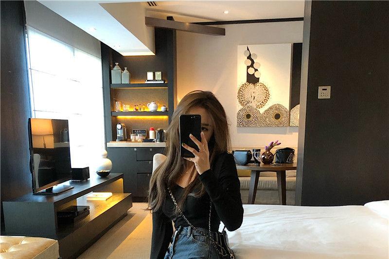 High-Waist Wide-Leg Jeans Product Image