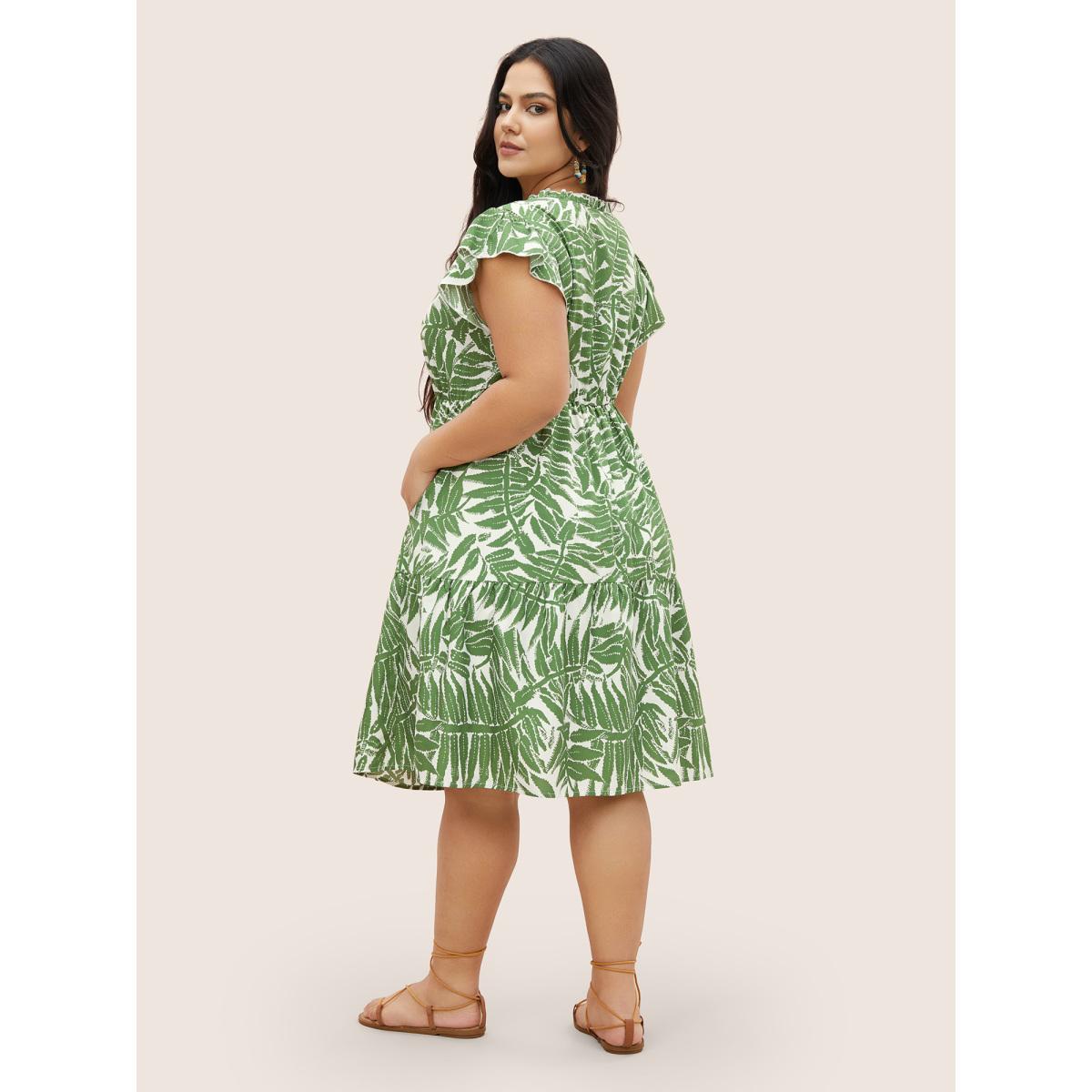 Plus Size Tropical Print Ruffle Cap Sleeve Patchwork Ruffles Dress Moss Women Resort Patchwork Flat collar with V-notch Cap Sleeve Curvy Midi Dress BloomChic 14-16/1X Product Image