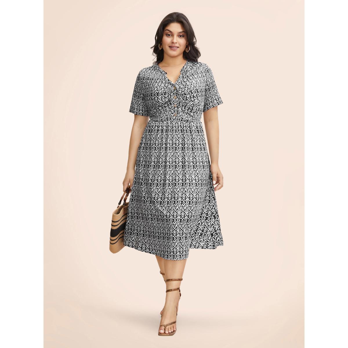 Plus Size Boho Print Notched Collar Ruched Dress Black Women Elegant Gathered Notched collar Short sleeve Curvy BloomChic 12/L Product Image