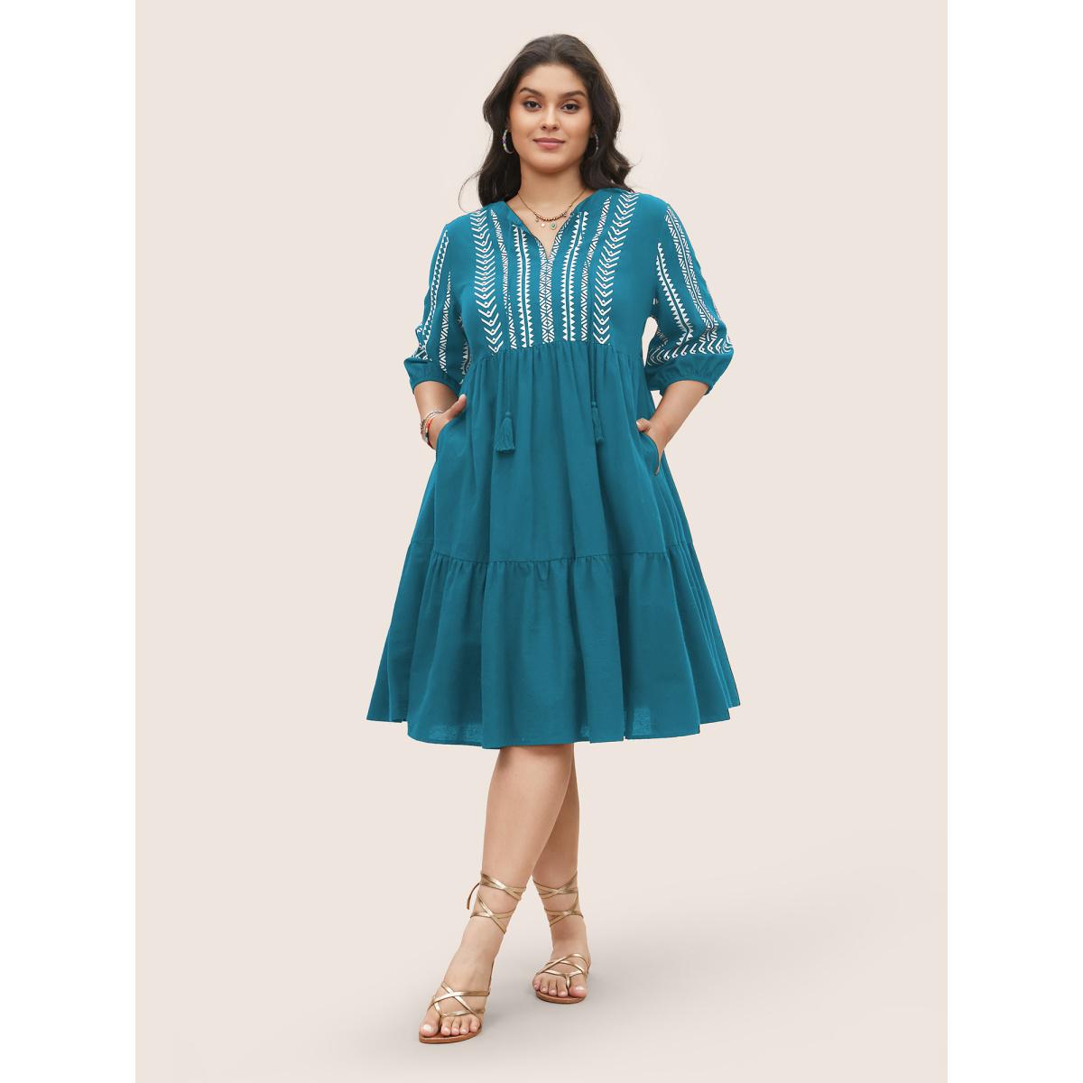 Plus Size Cotton Geometric Bandana Print Tassel Trim Dress Emerald Women Boho Non V-neck Short sleeve Curvy Knee Dress BloomChic 18-20/2X Product Image