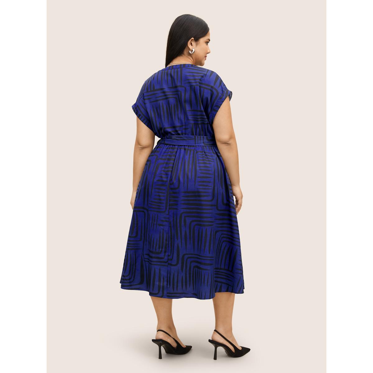 Plus Size Geometric Button Detail Cuffed Sleeve Dress DarkBlue Women At the Office Belted V-neck Short sleeve Curvy BloomChic 26/4X Product Image
