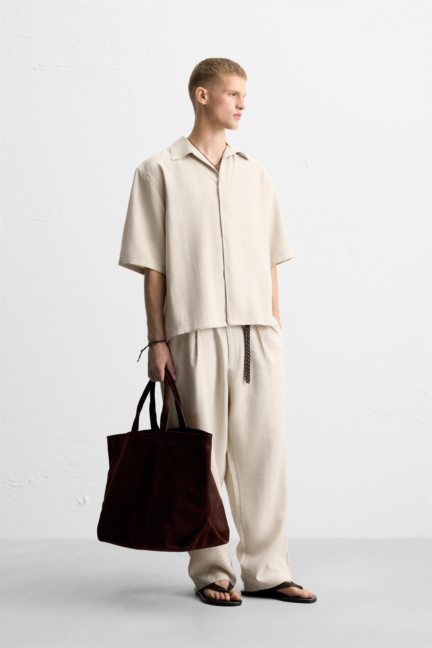 FLOWY PLEATED PANTS Product Image