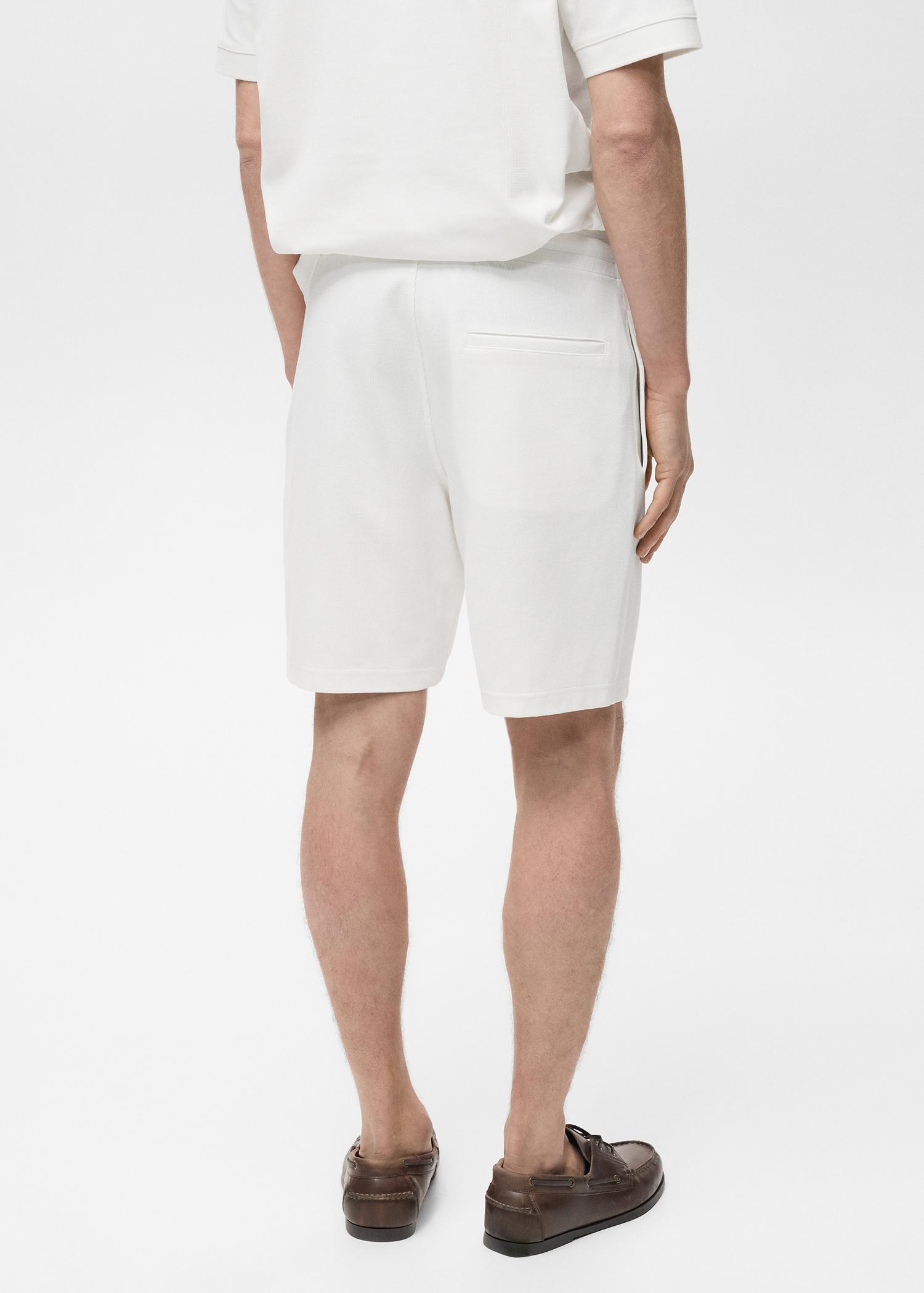 Structured knitted shorts - Men | MANGO USA Product Image