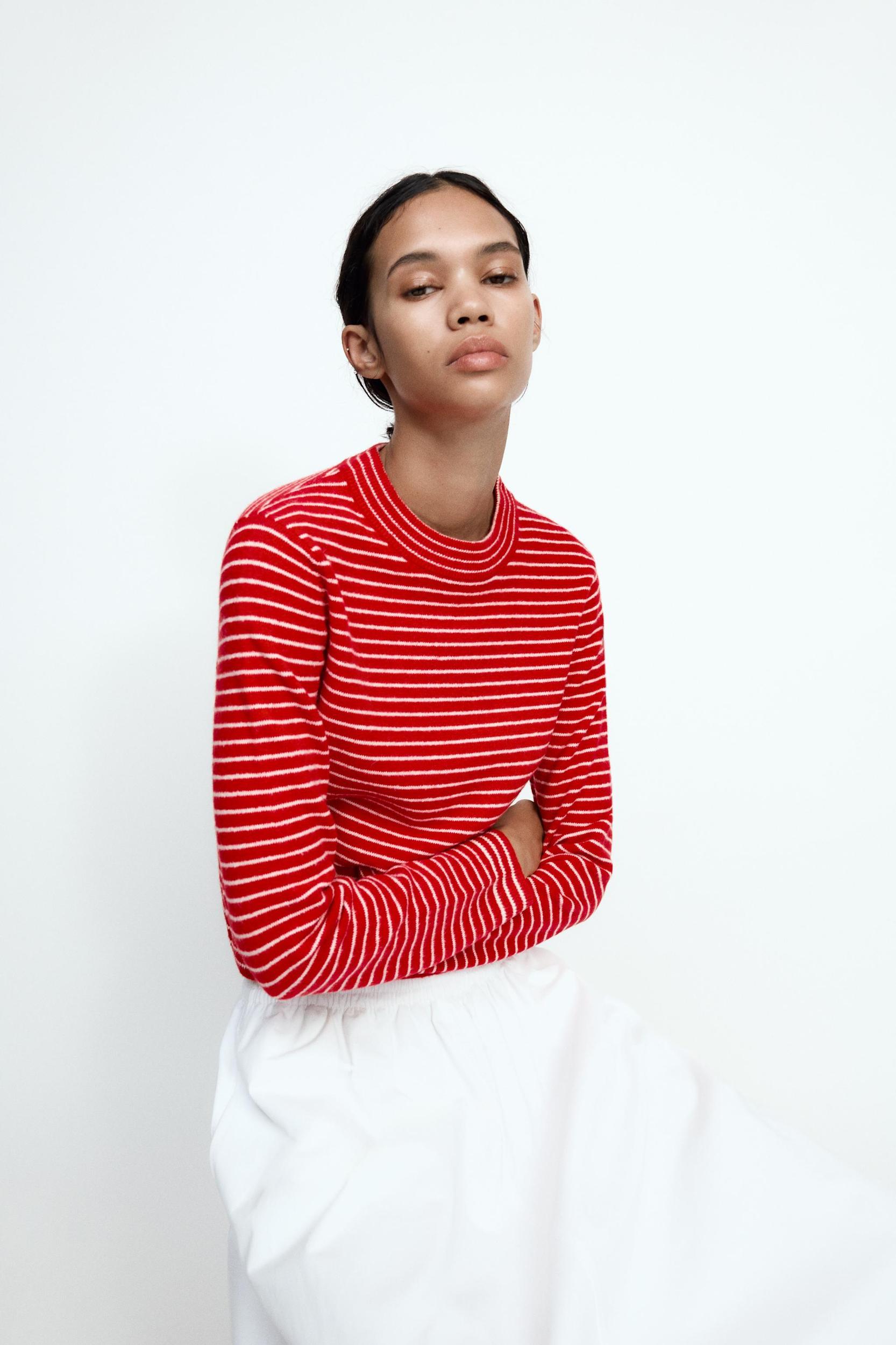SHORT STRIPED KNIT SWEATER Product Image