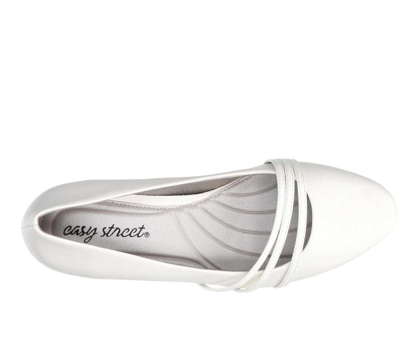 Women's Easy Street Cristiny Pumps Product Image