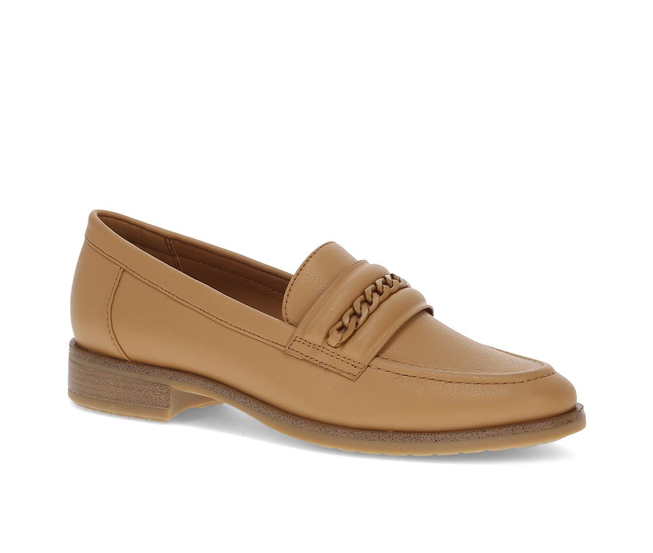 Women's Baretraps Emmie Loafers Product Image